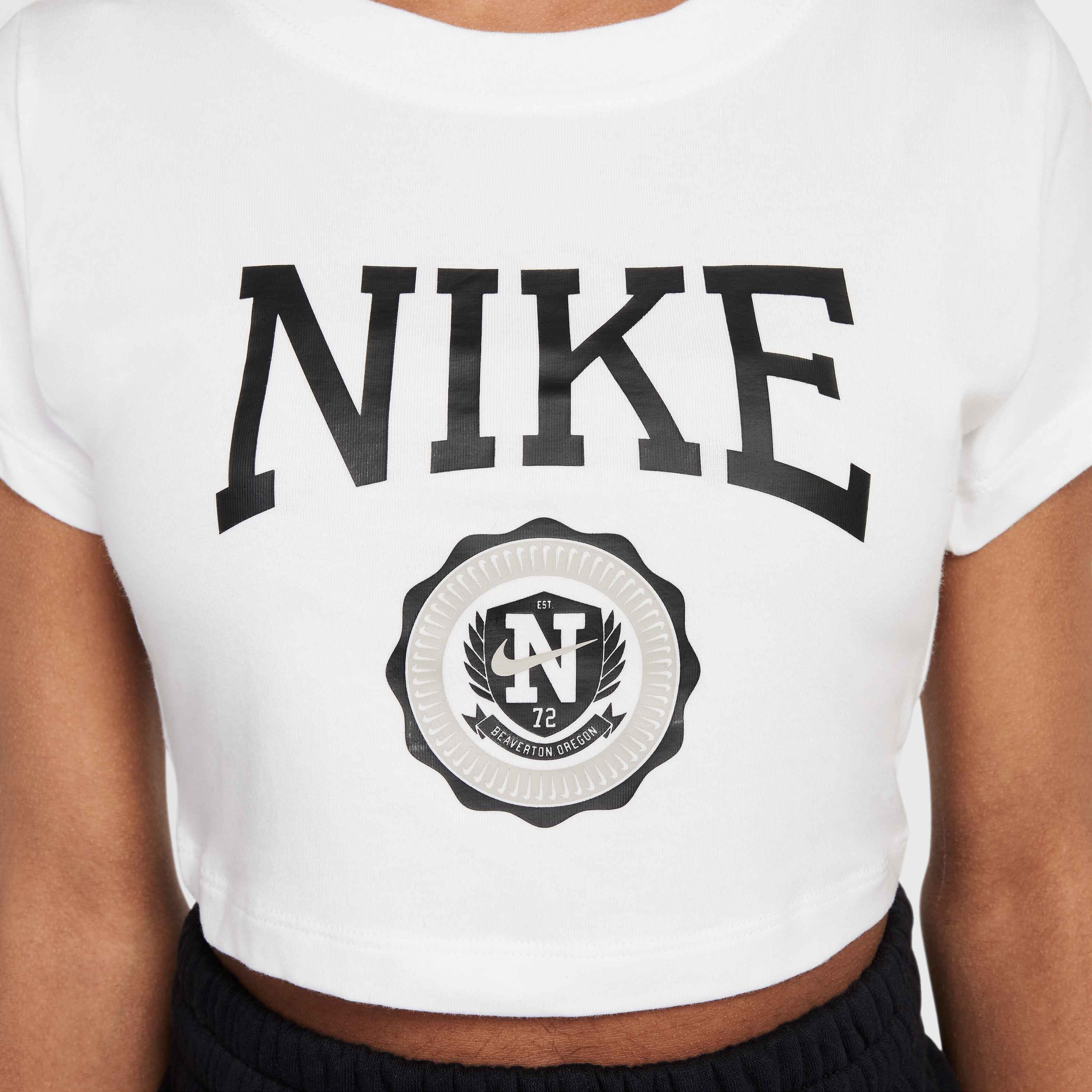 نايكي سبورتسوير image number 3