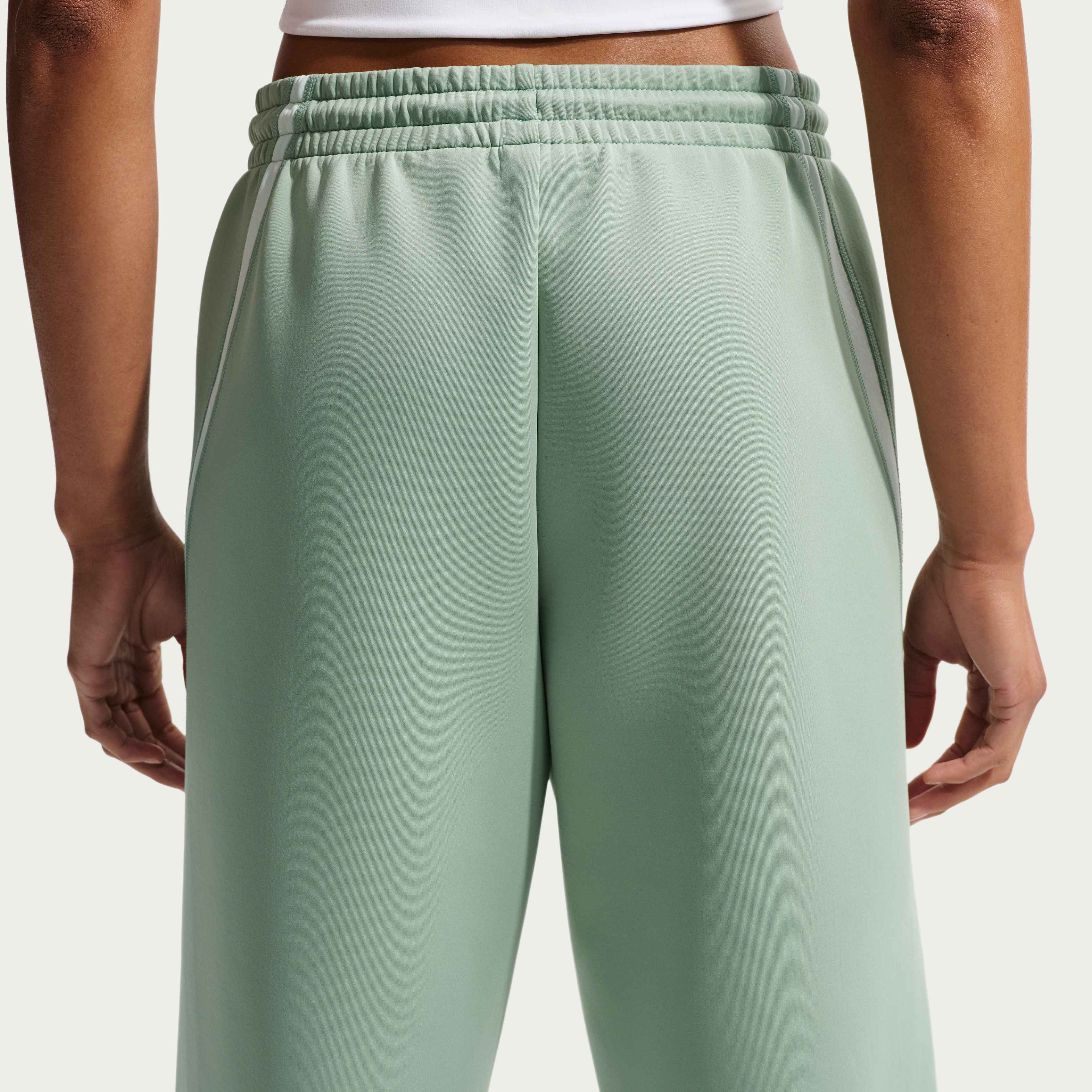 نايكي ادفانتج image number 2