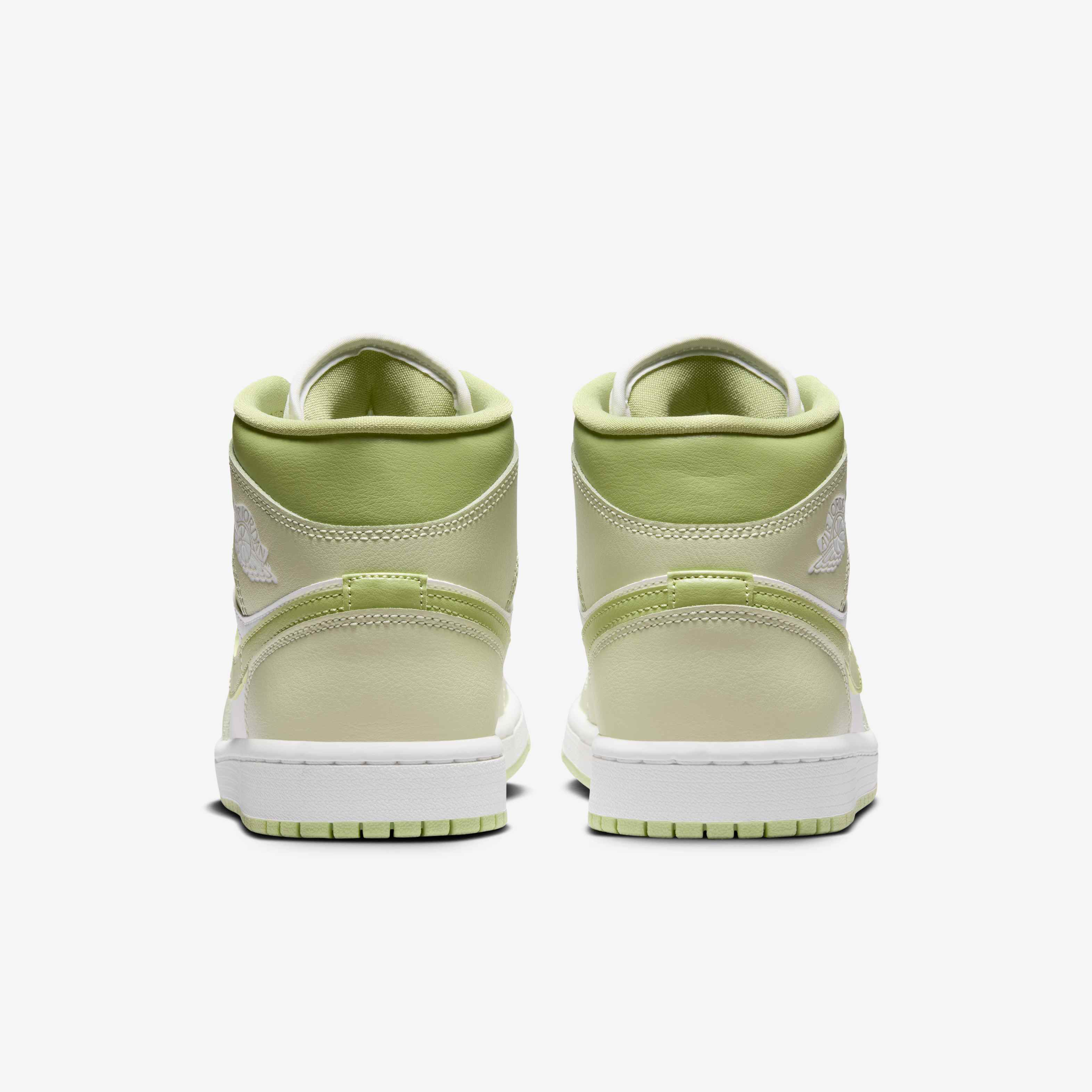 Air Jordan 1 Mid image number 5