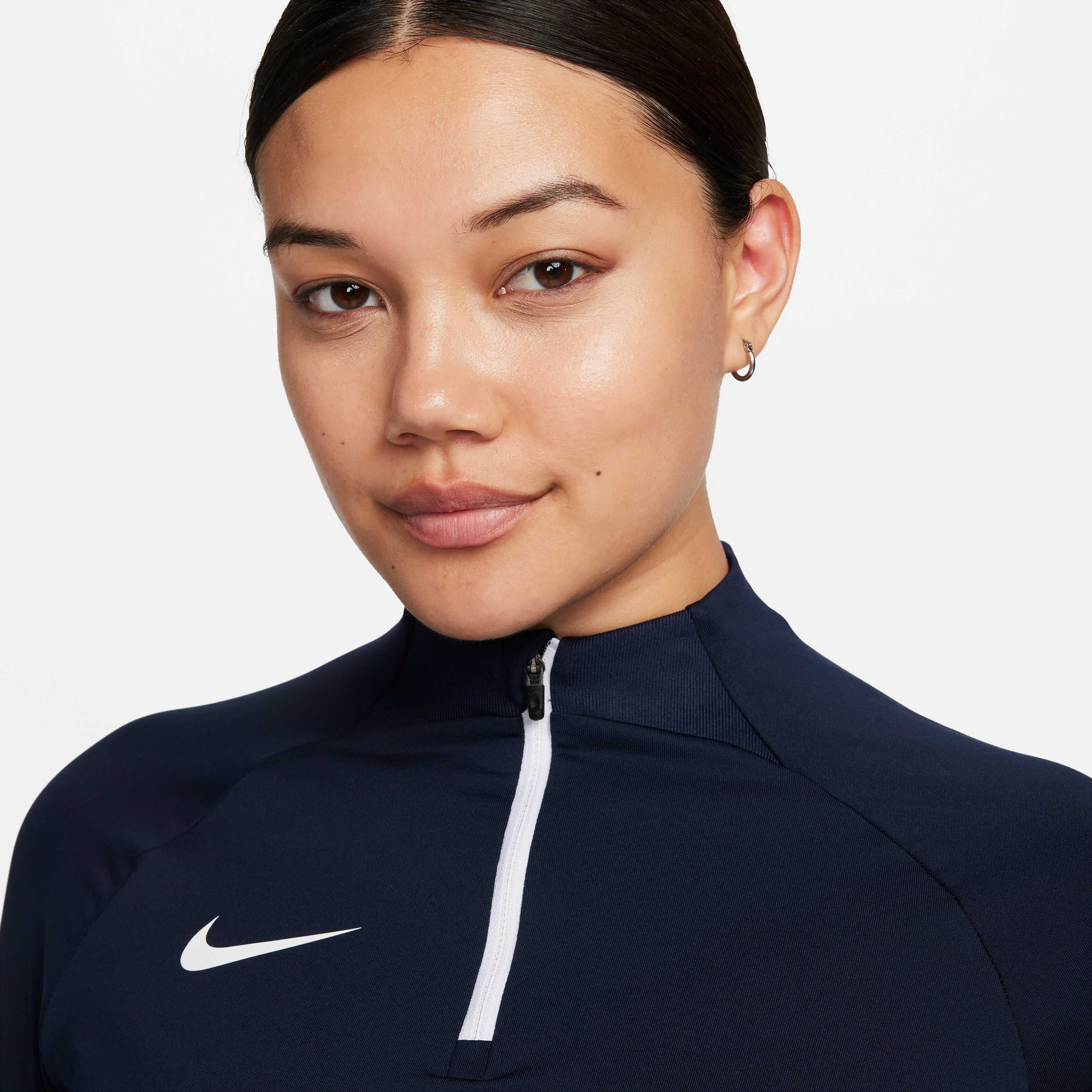 Nike Dri-FIT Strike image number 2