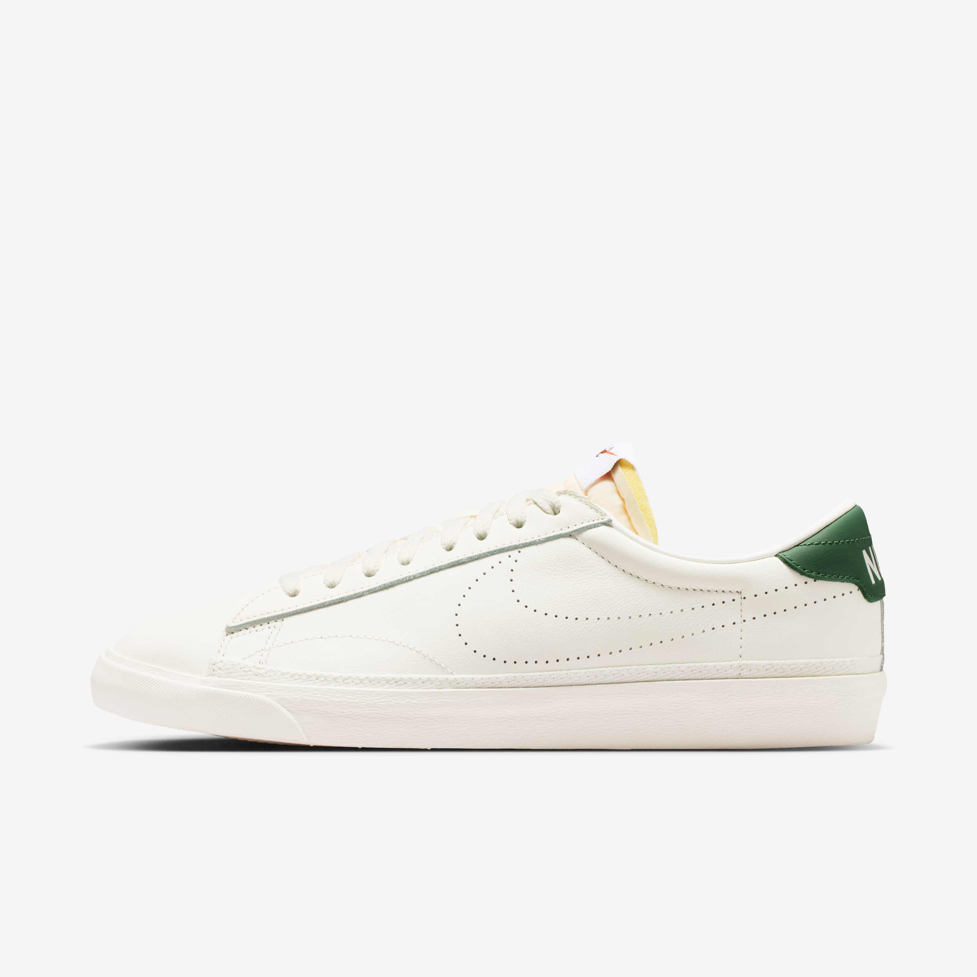 كلاسيك تنس نايكي image number 0