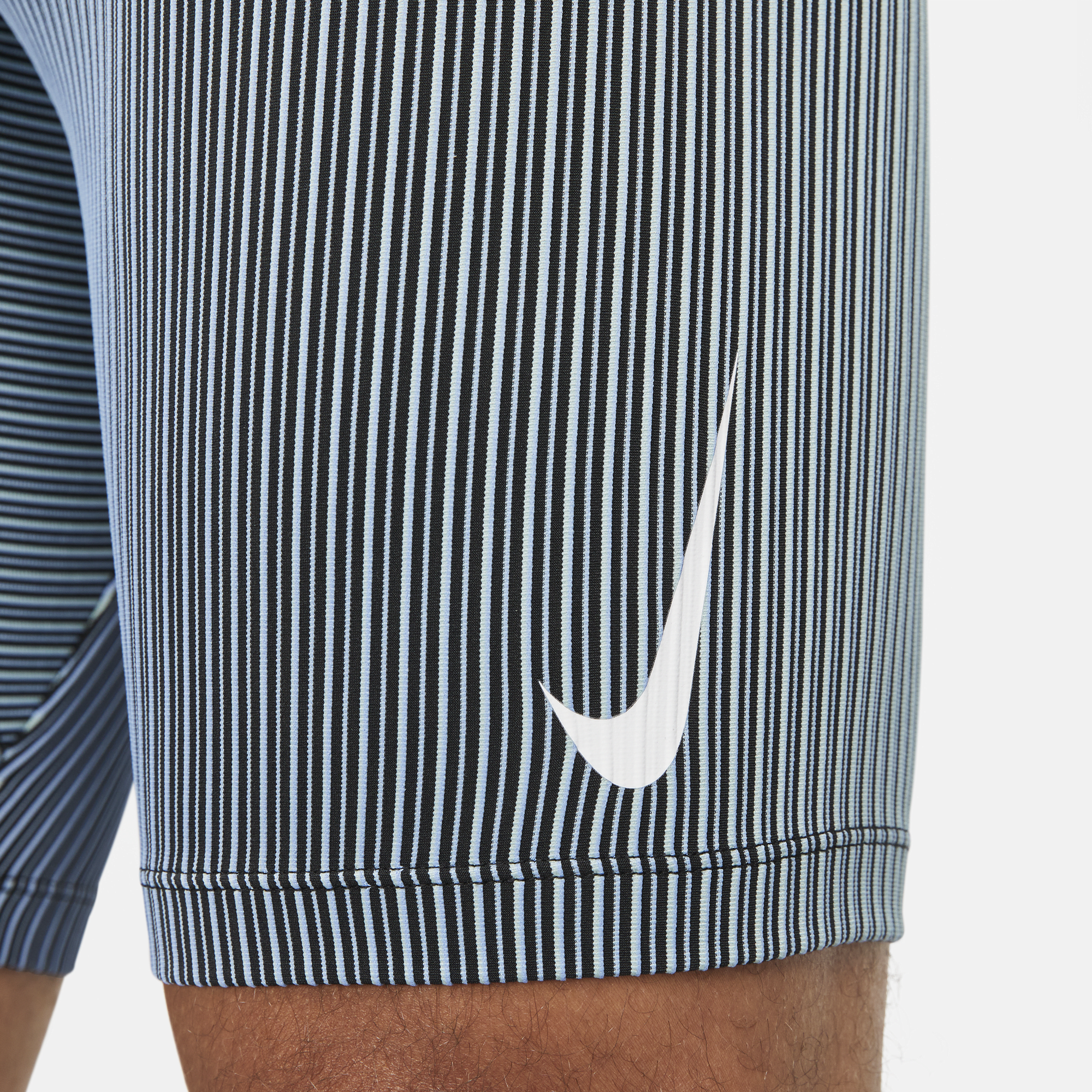 Nike Aeroswift Half Tight, Men's Fashion, Activewear on Carousell