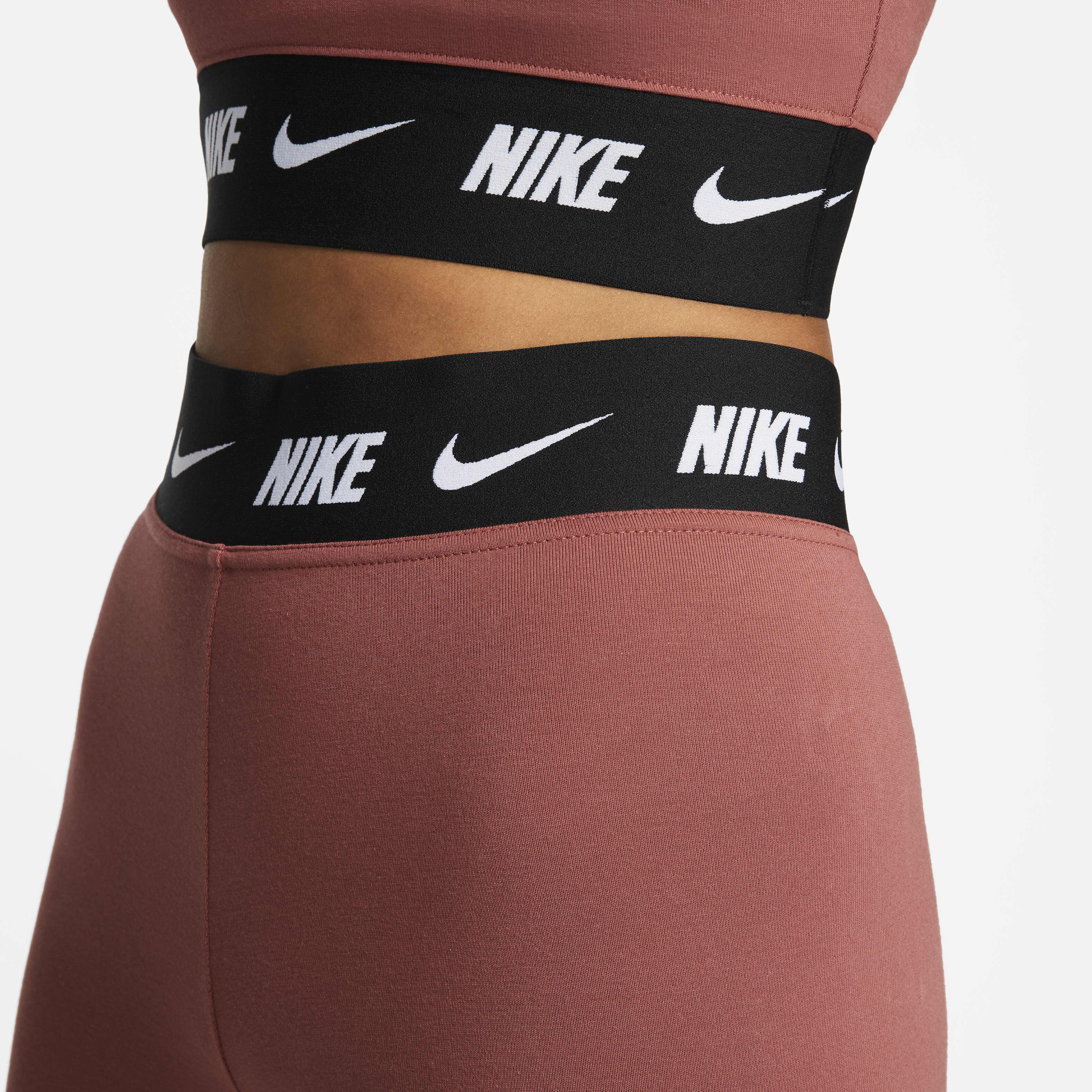 Nike Sportswear Club image number 2