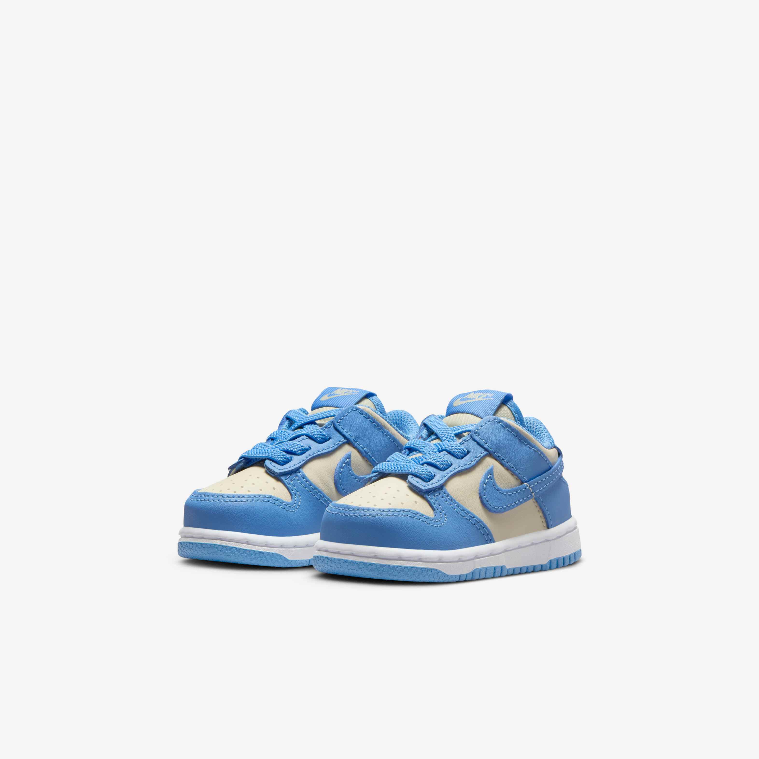 Nike Dunk Low image number 4