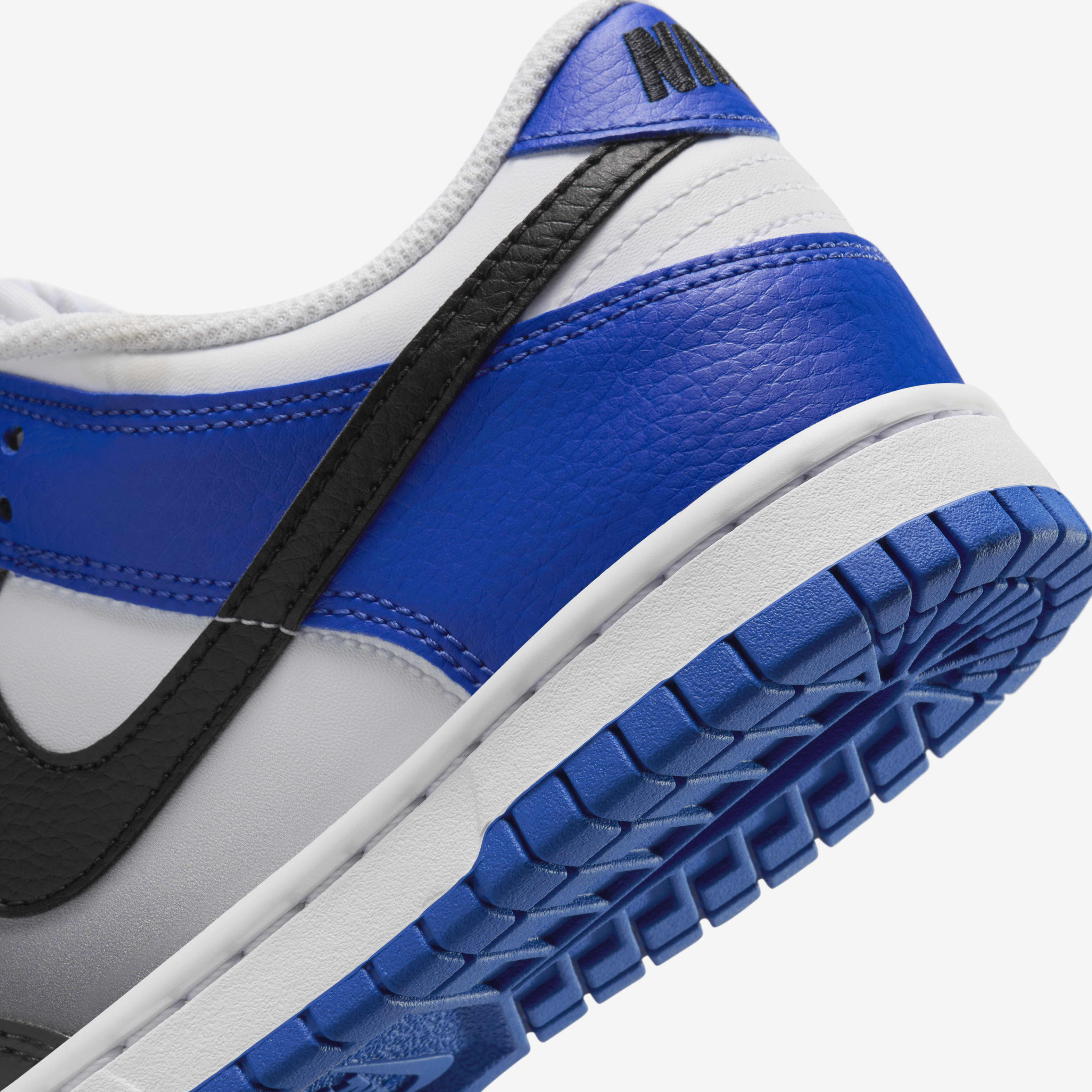 Nike Dunk Low image number 7