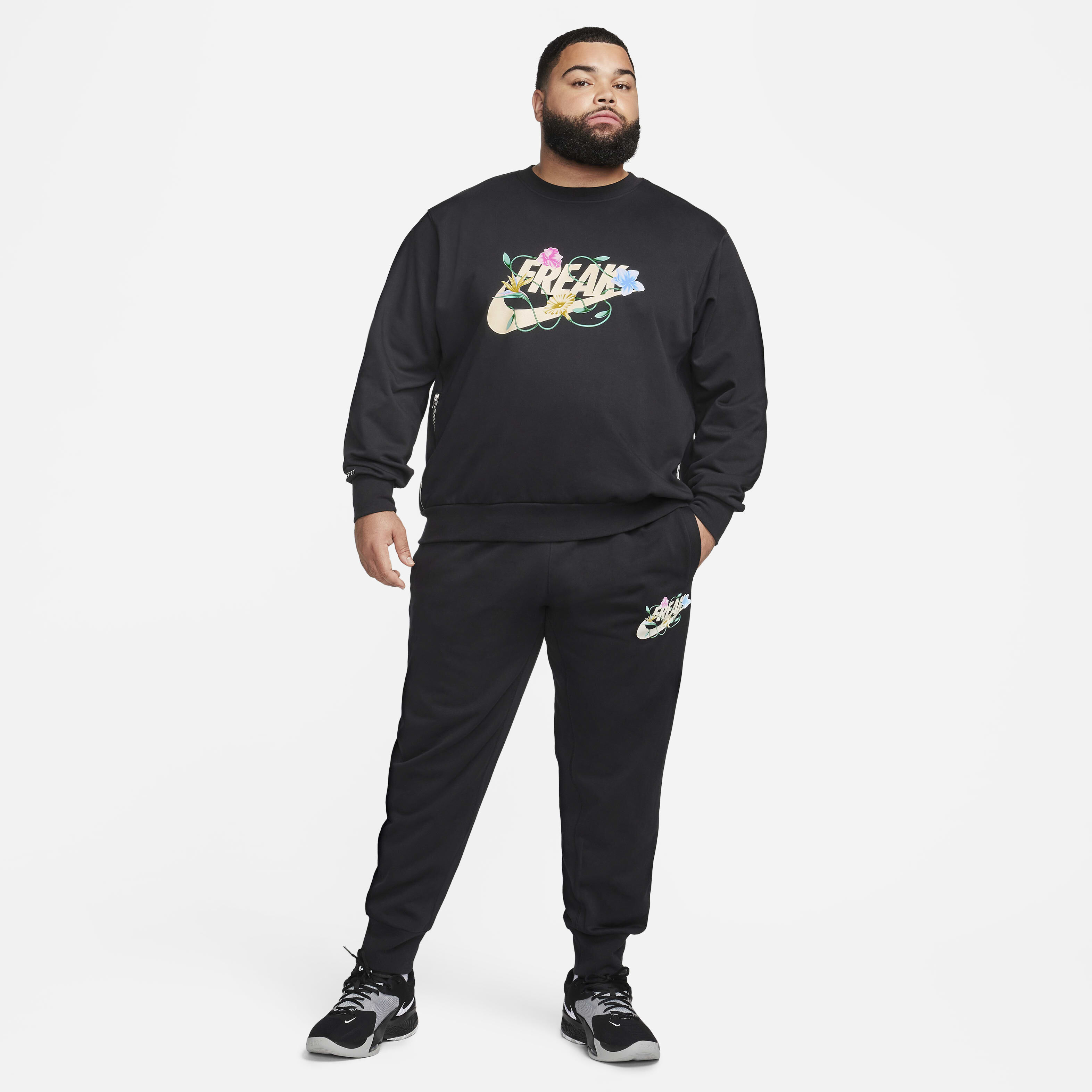 Giannis Standard Issue image number 13