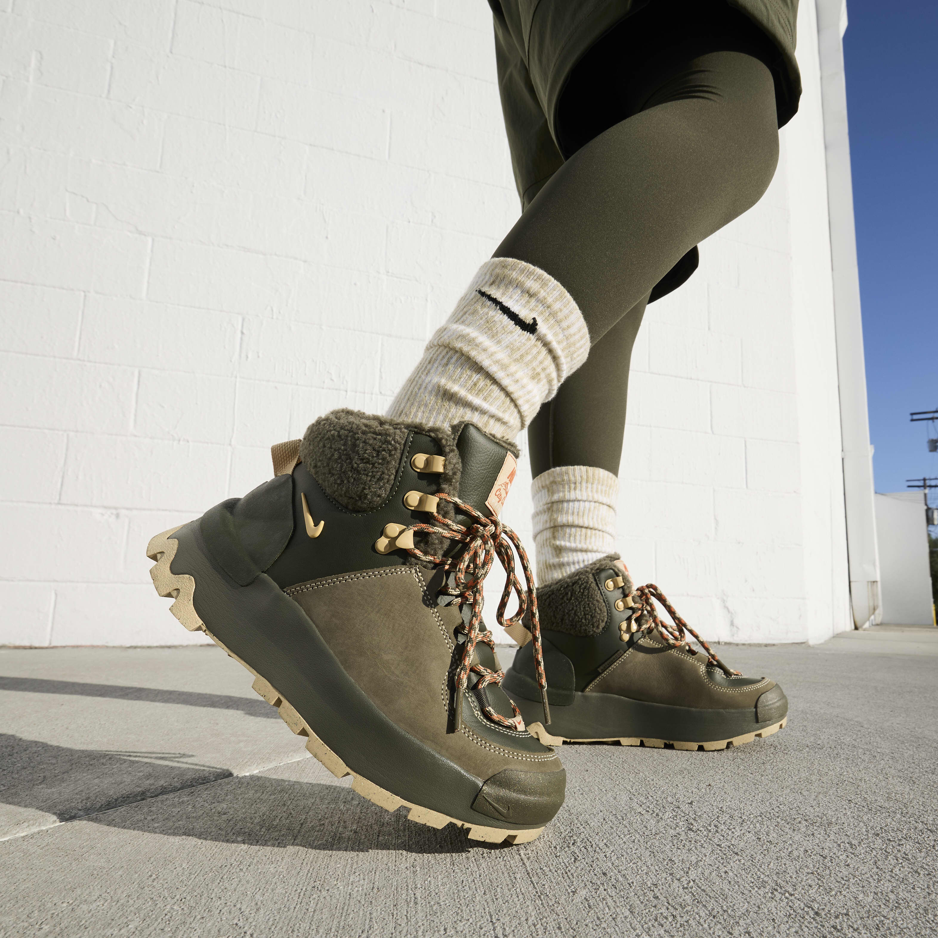 公式正規品!★NIKE CITY CLASSIC BOOTS Nike City Classic Premium Women's Waterproof Boots. Nike.com