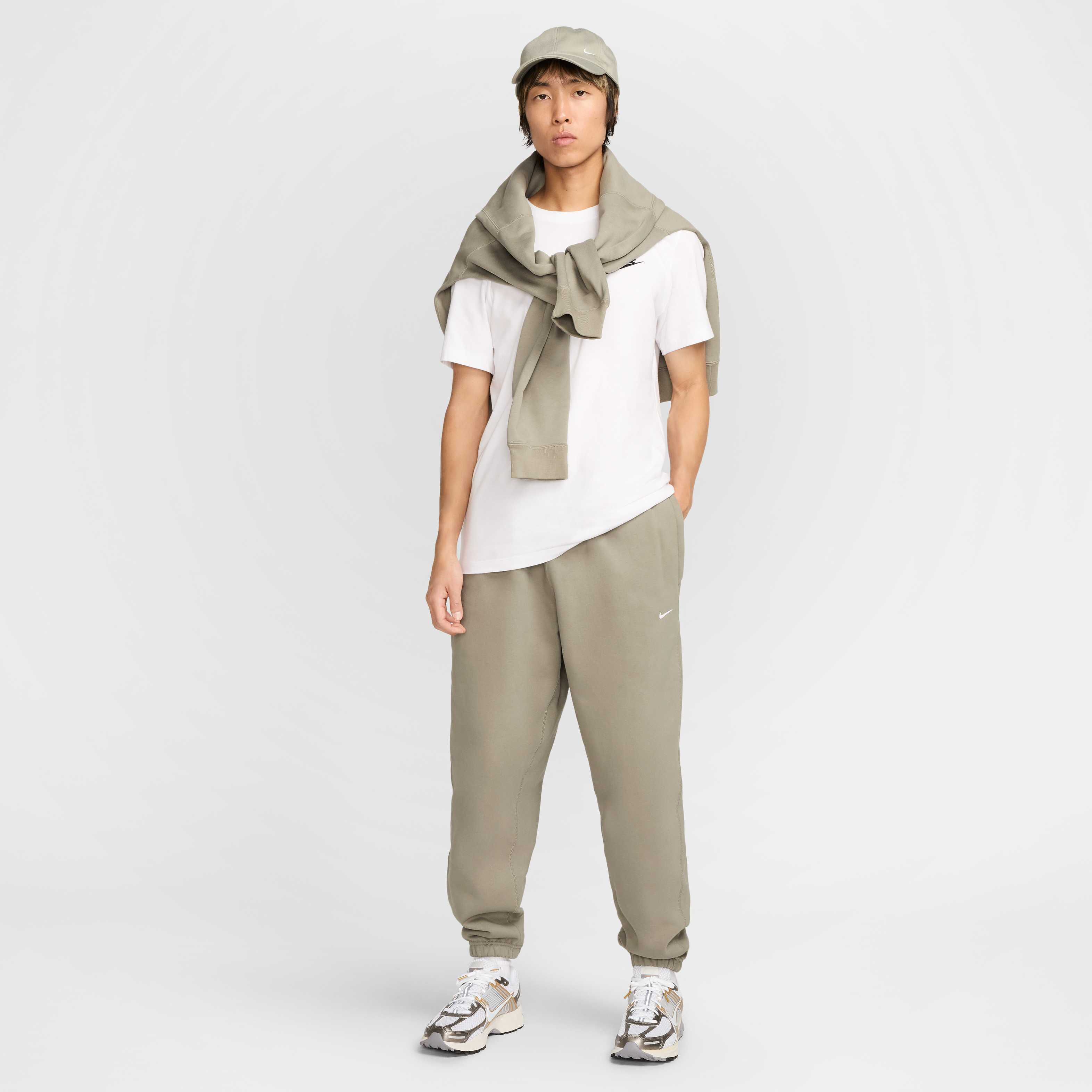 نايكي سولو سووش image number 5