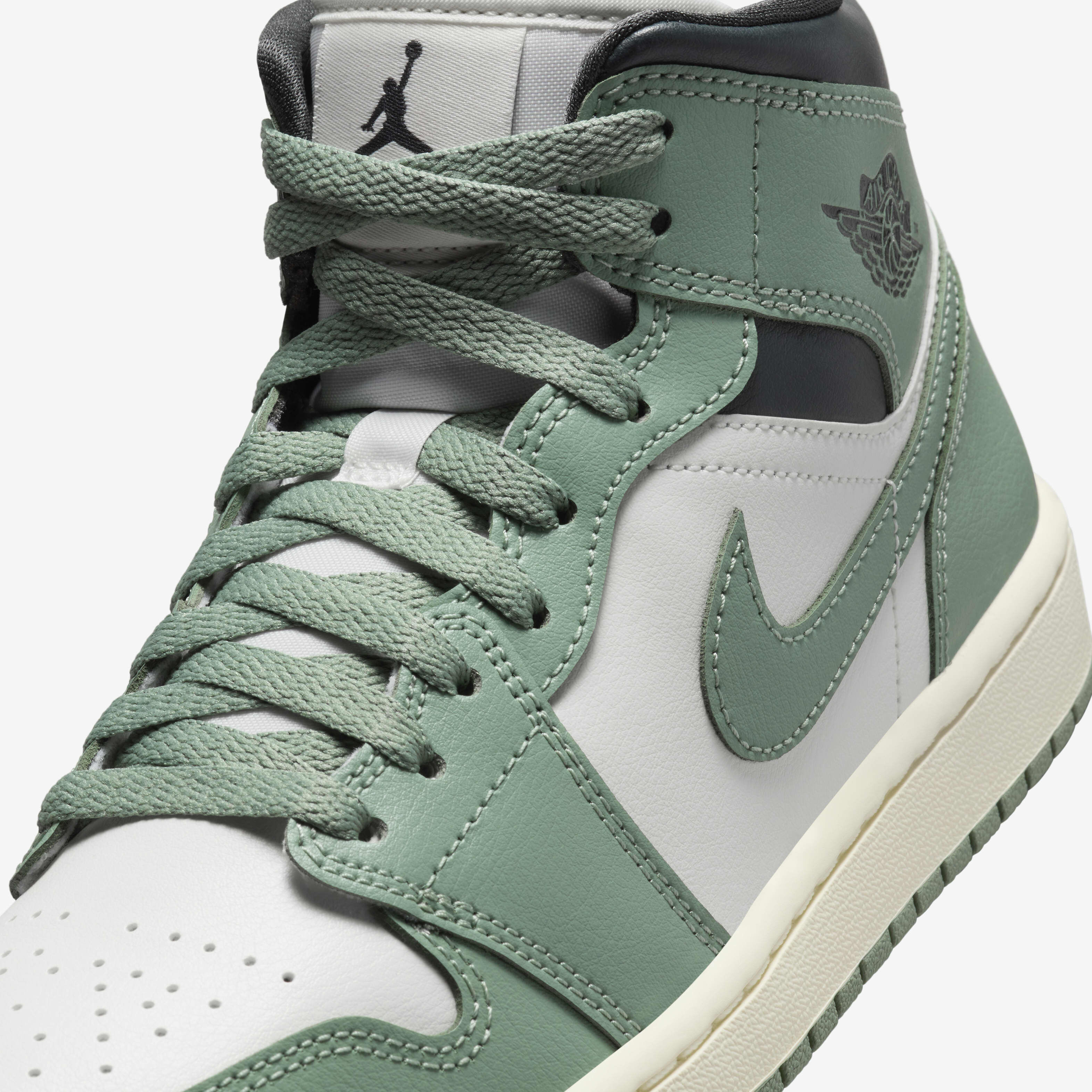 Air Jordan 1 Low 'Jade Smoke'