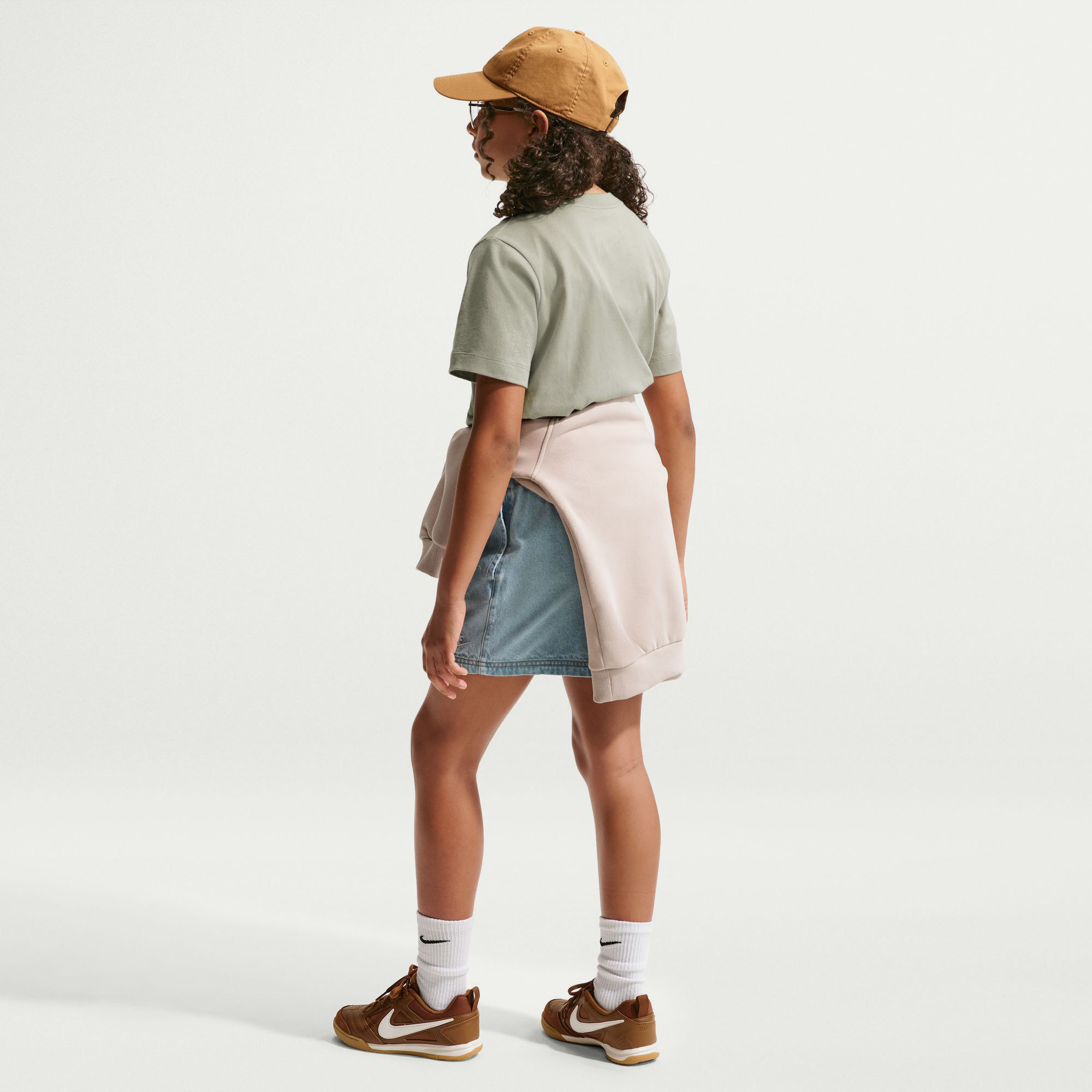 نايكي سبورتسوير image number 1