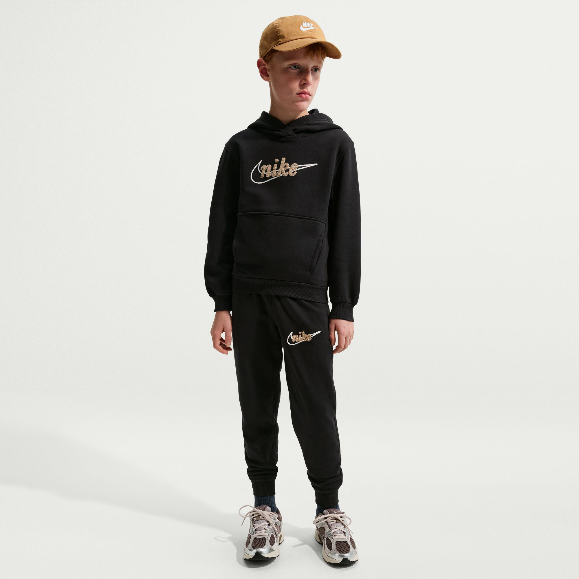 نايكي سبورتسوير كلوب فليس image number 3