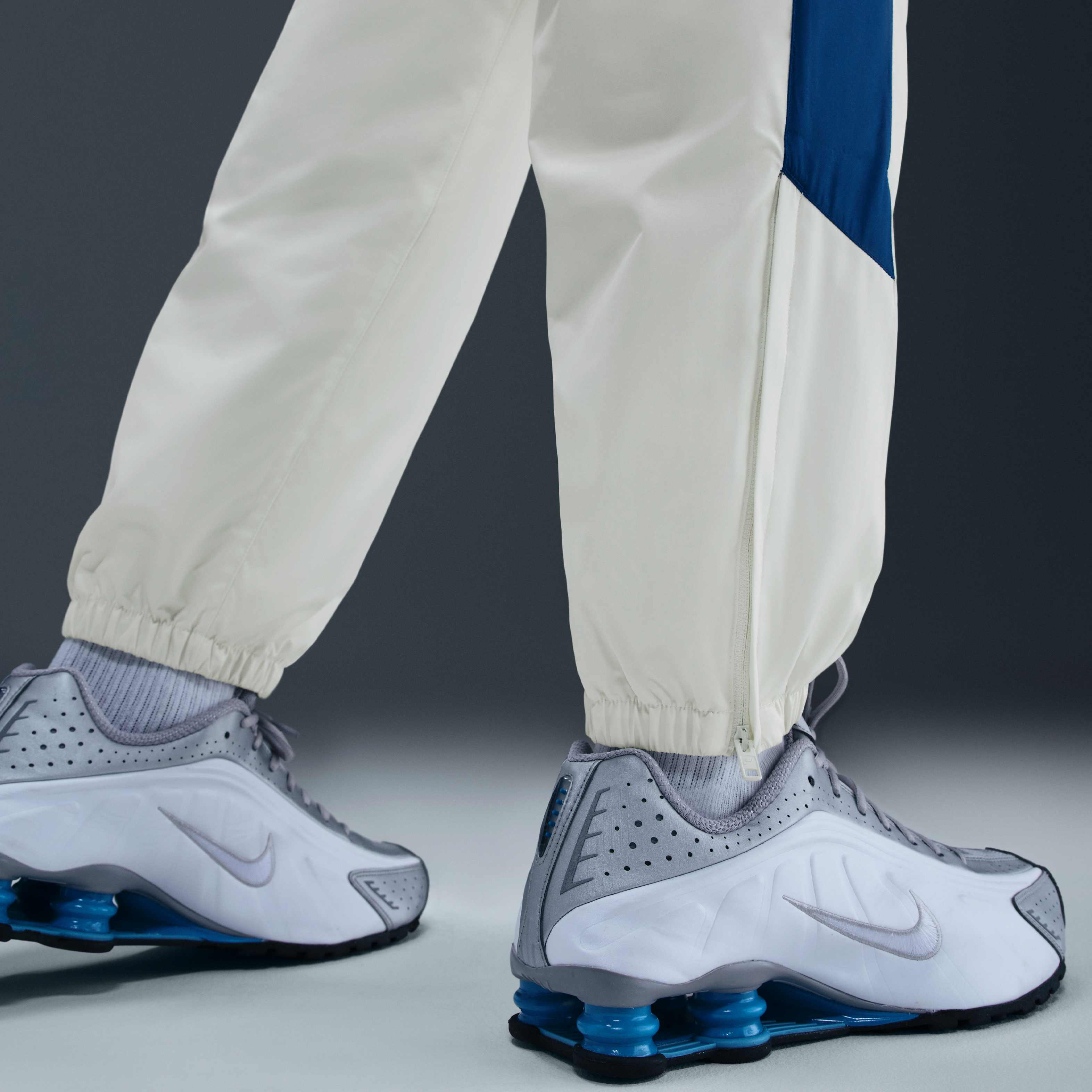 Nike Windrunner image number 5