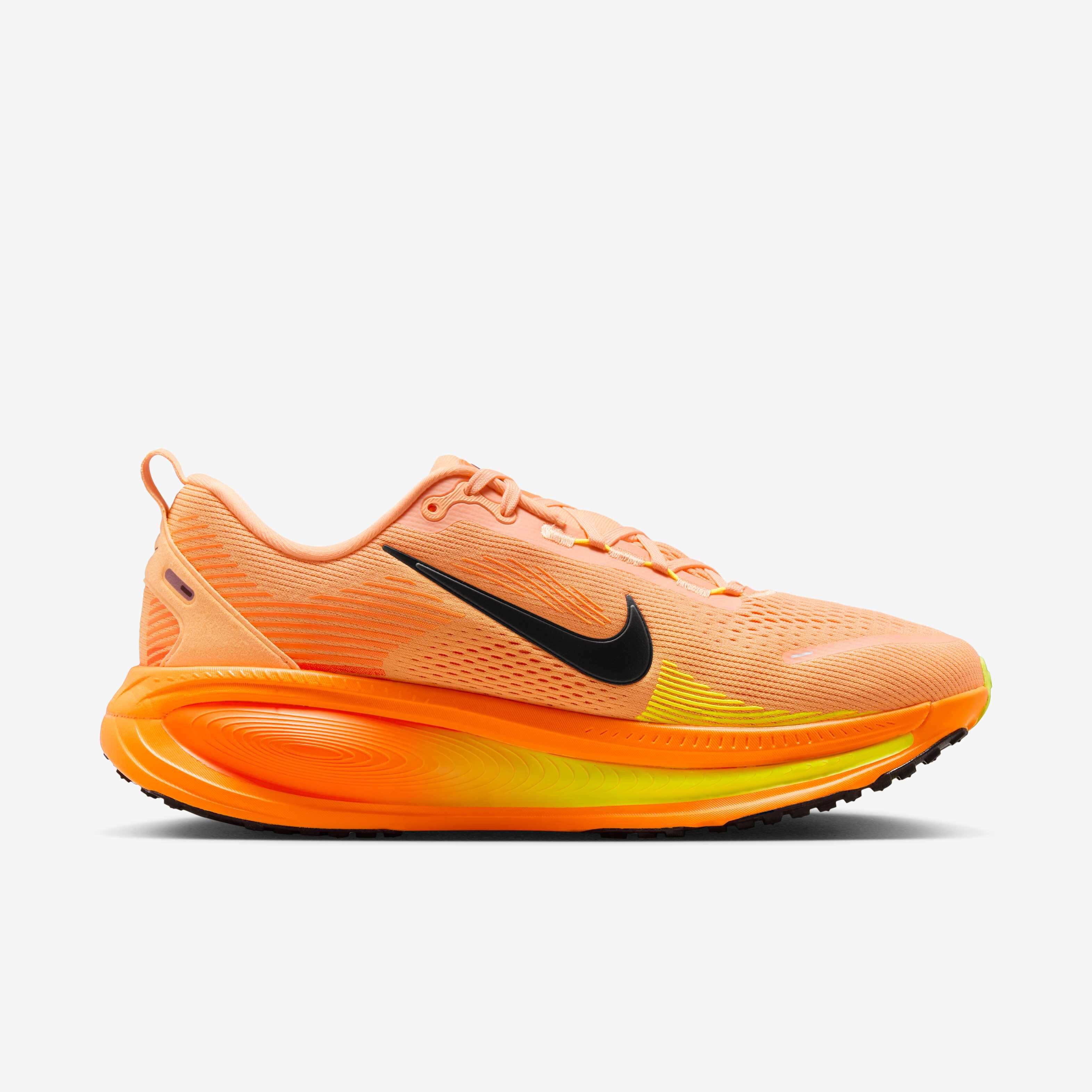 Nike Vomero 18 image number 2