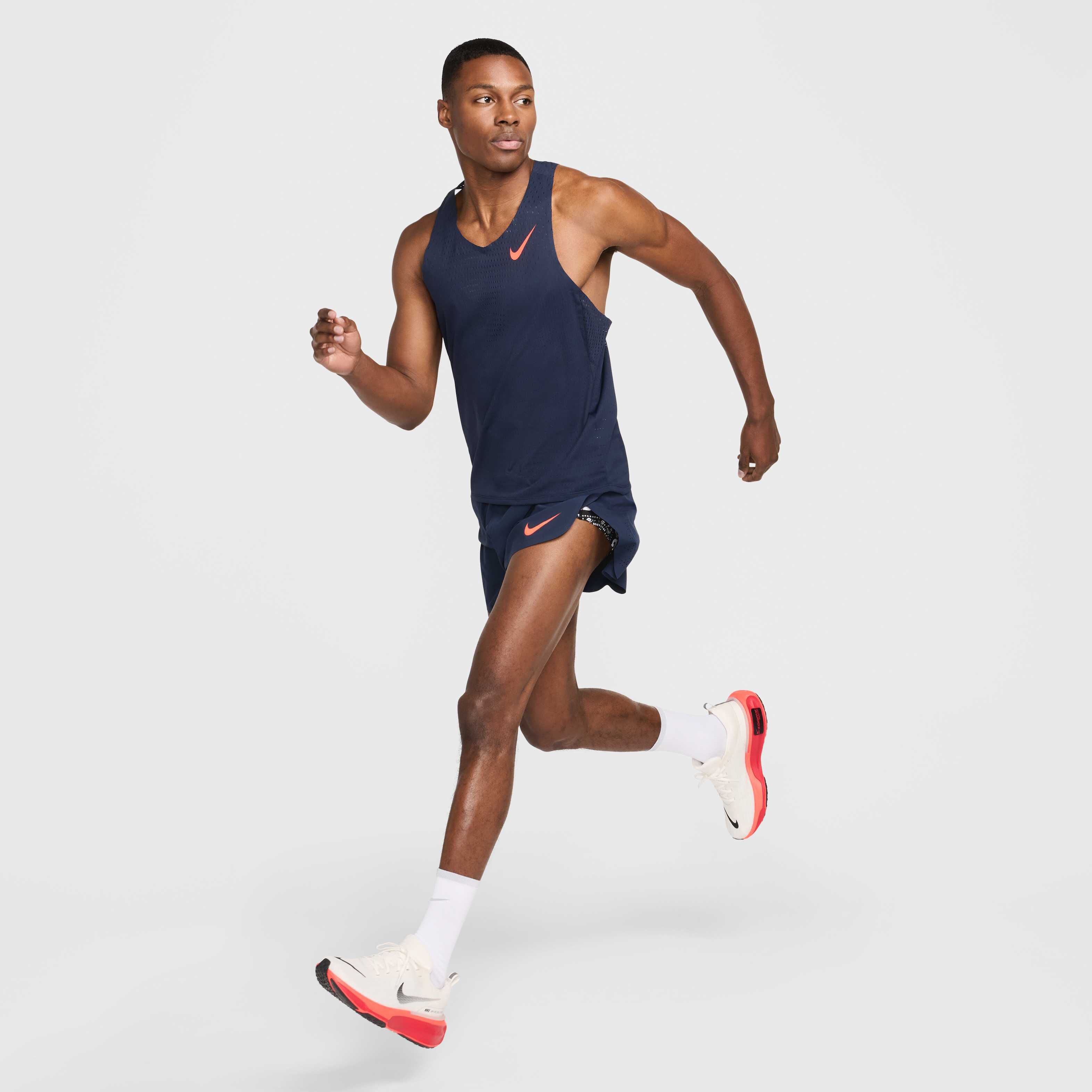 Nike AeroSwift image number 6