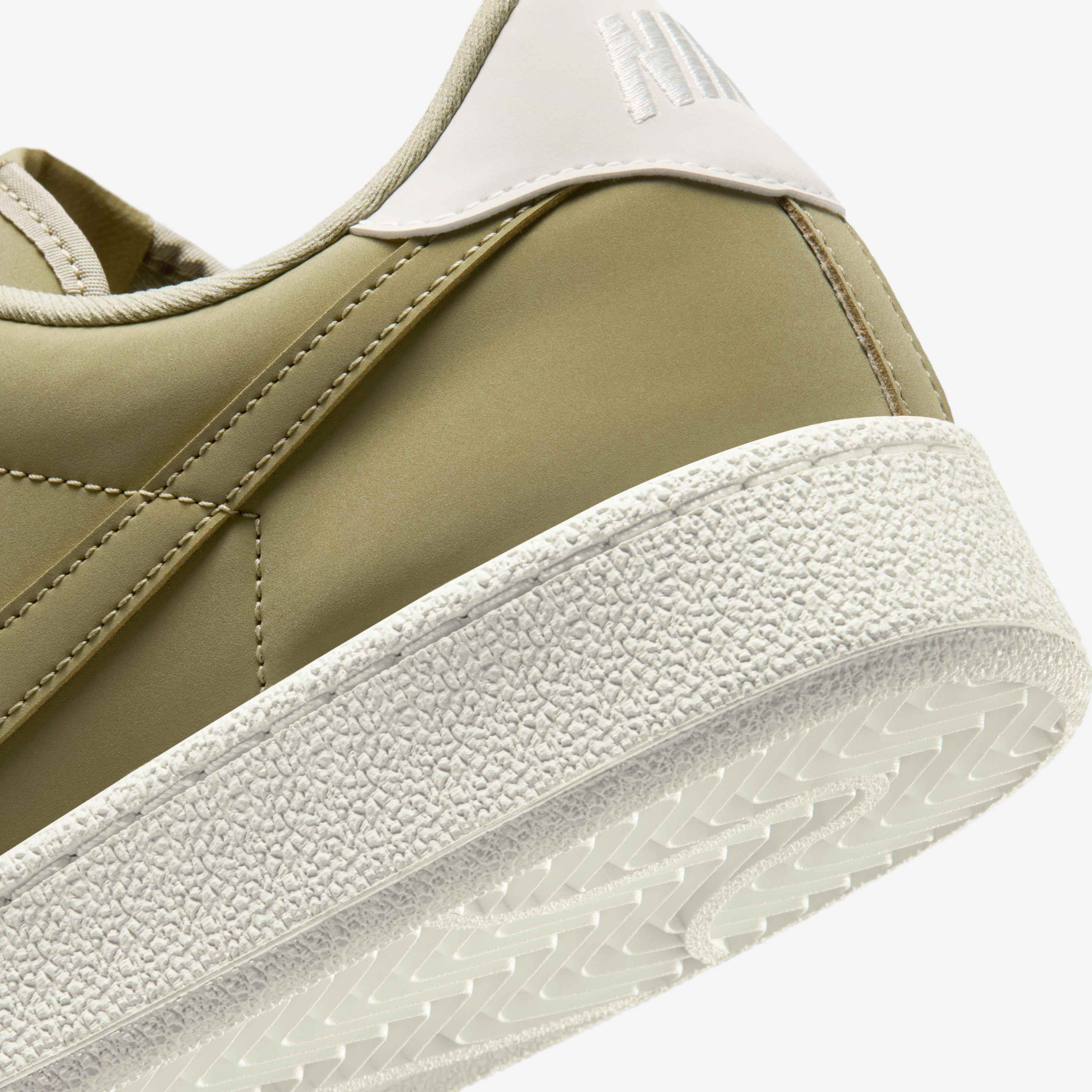 Nike Tennis Classic image number 7