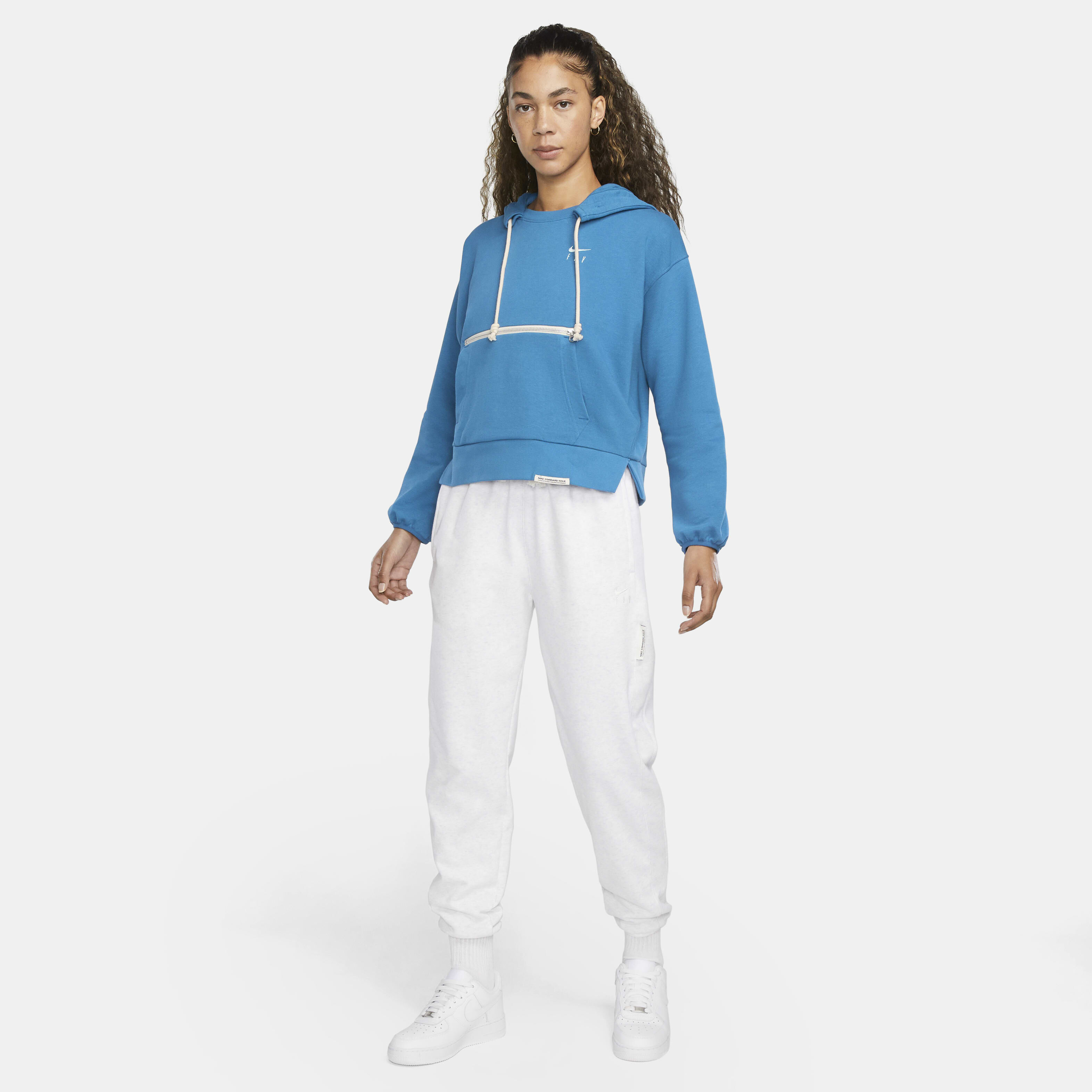 Nike Dri-FIT Swoosh Fly Standard Issue image number 6