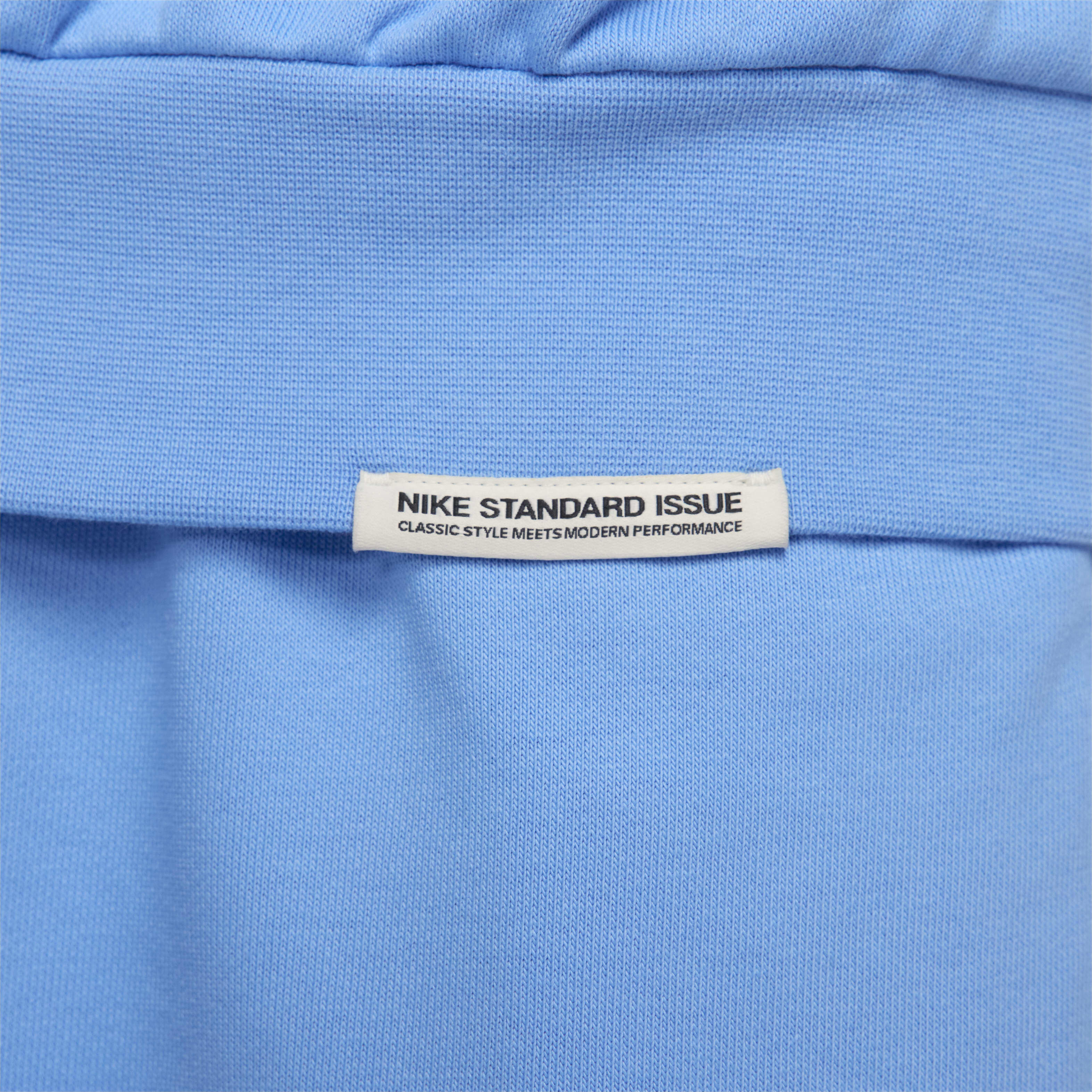 Nike Standard Issue image number 6