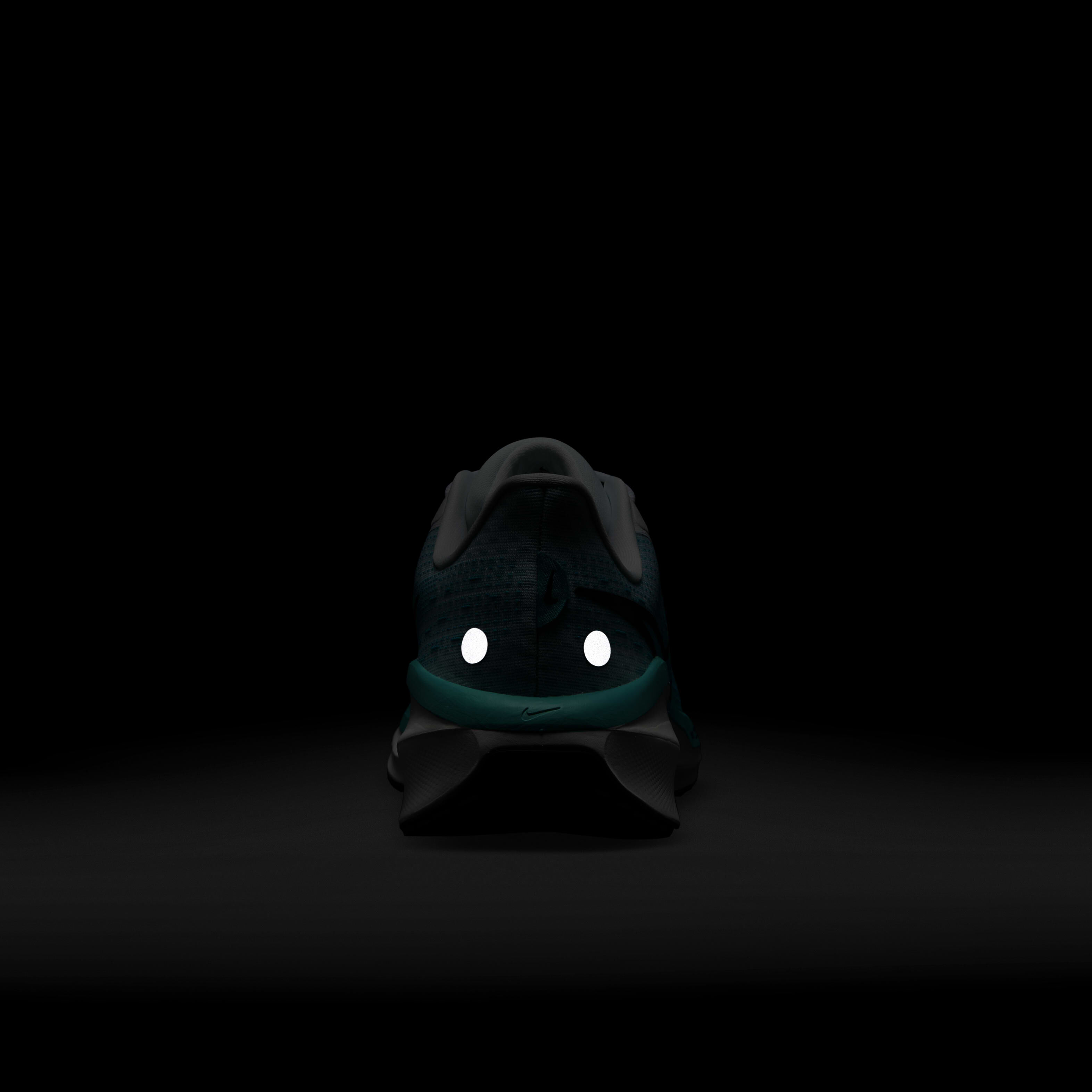 نايكي فوميرو 17 image number 9