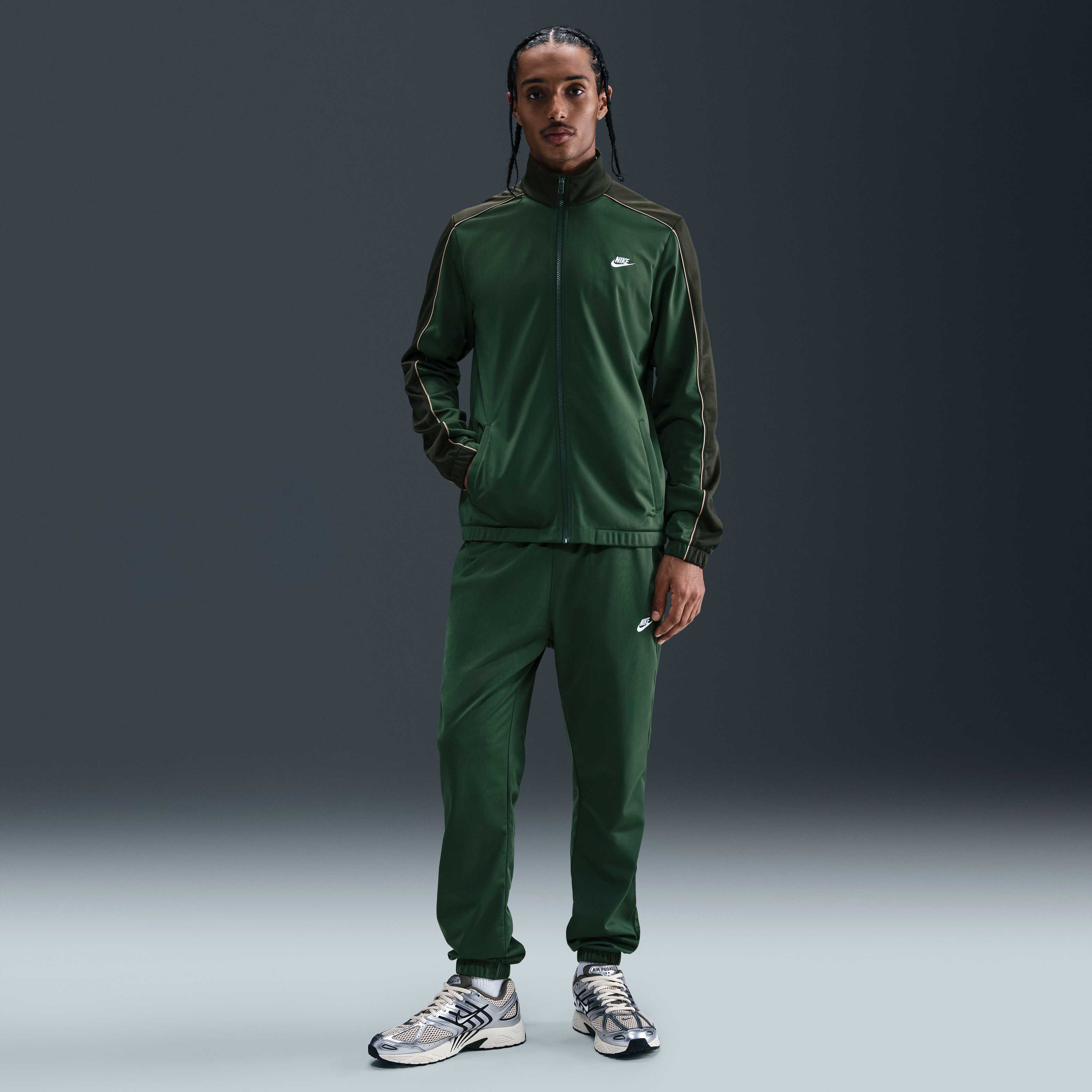 نايكي سبورتسوير كلوب image number 0