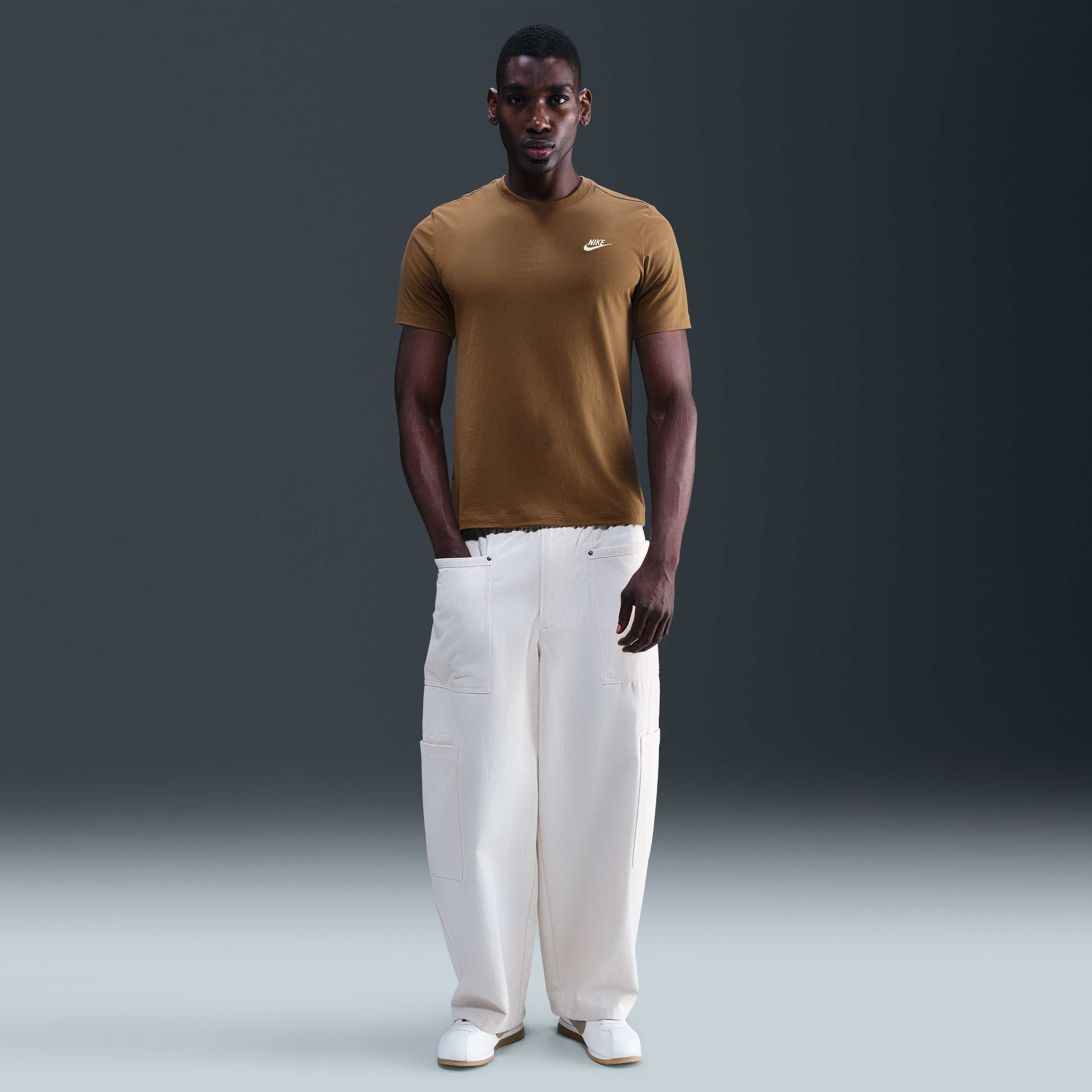 Nike Sportswear Club image number 3