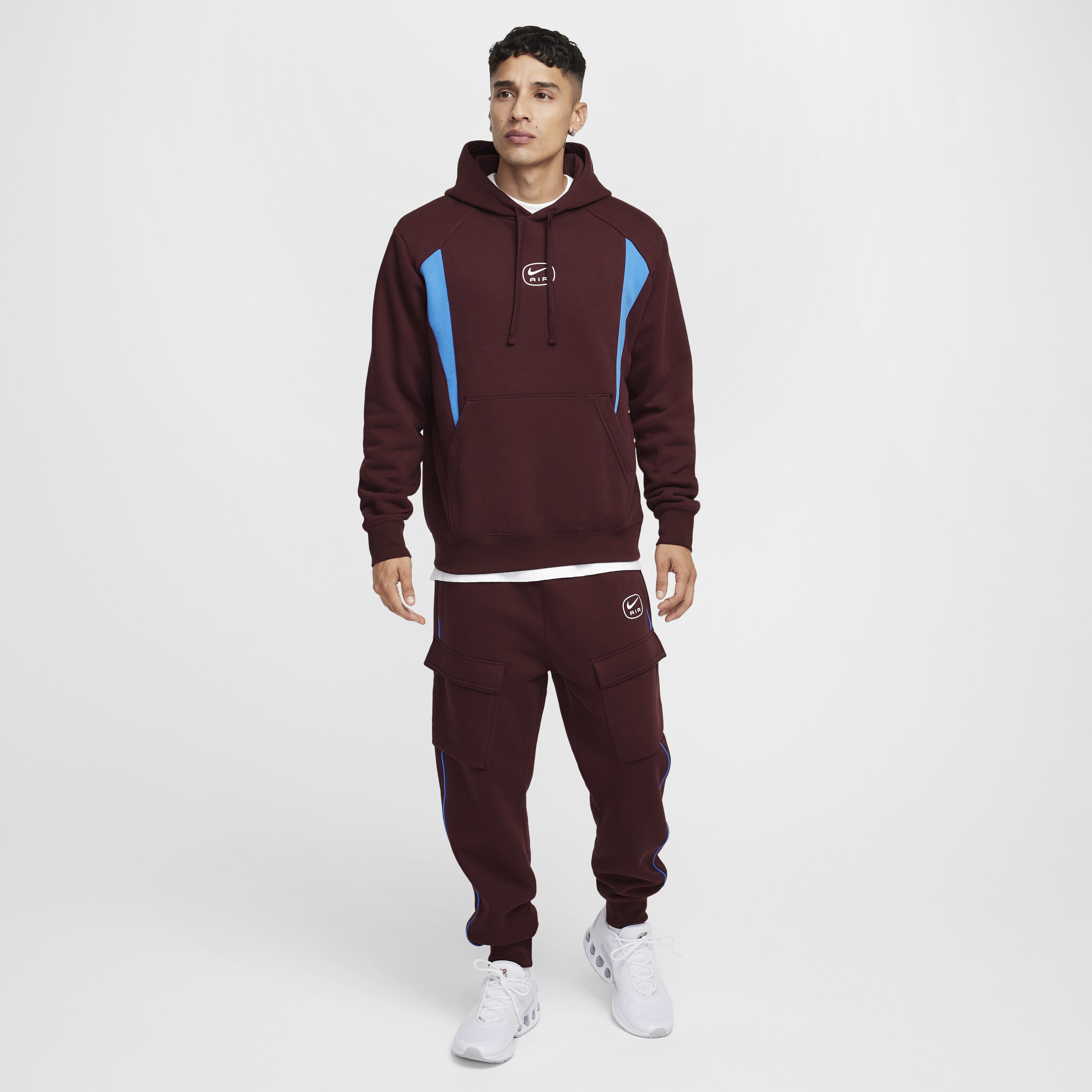 Buy Nike Air Men s Pullover Hoodie Nike Saudi Official