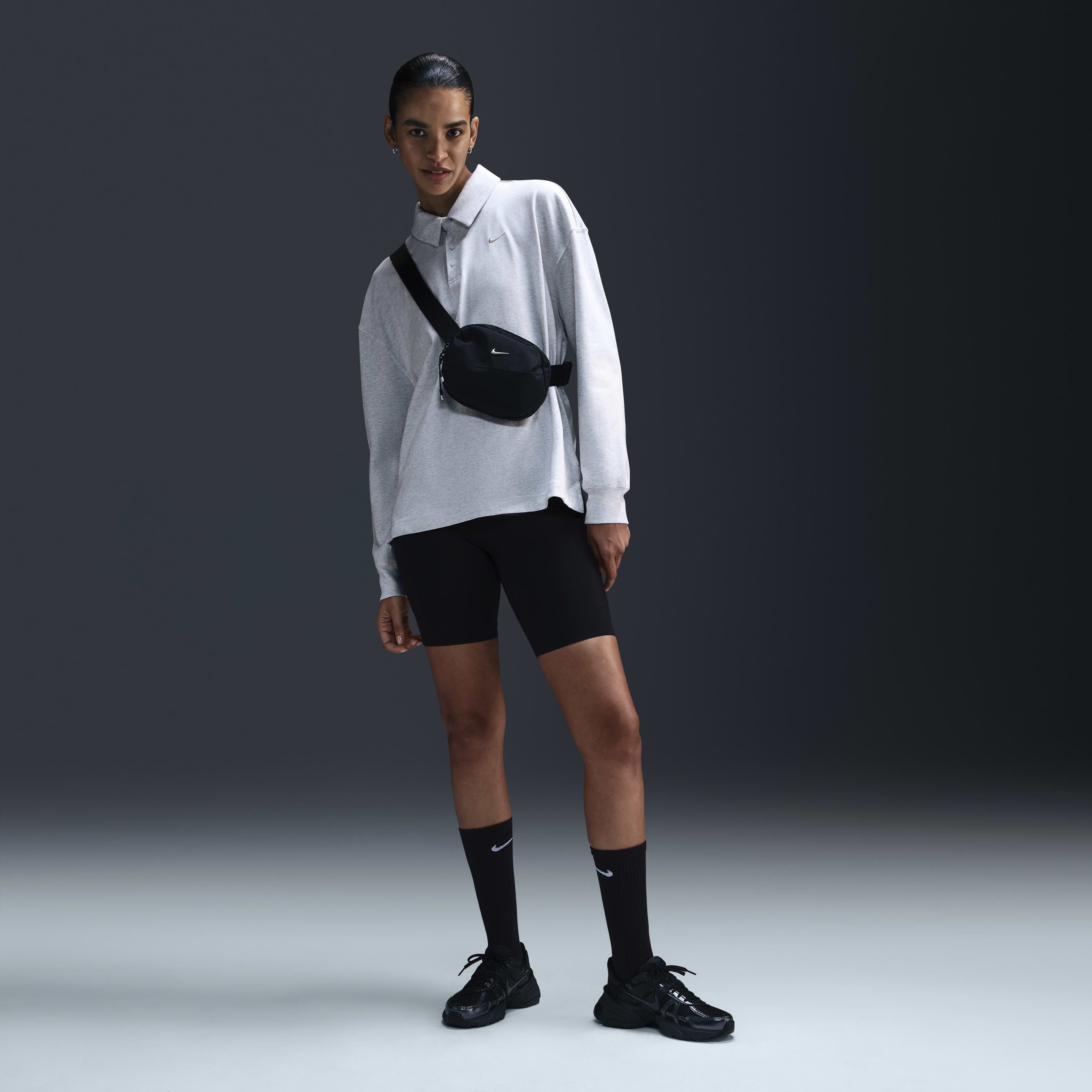 Nike Sportswear Essential image number 3