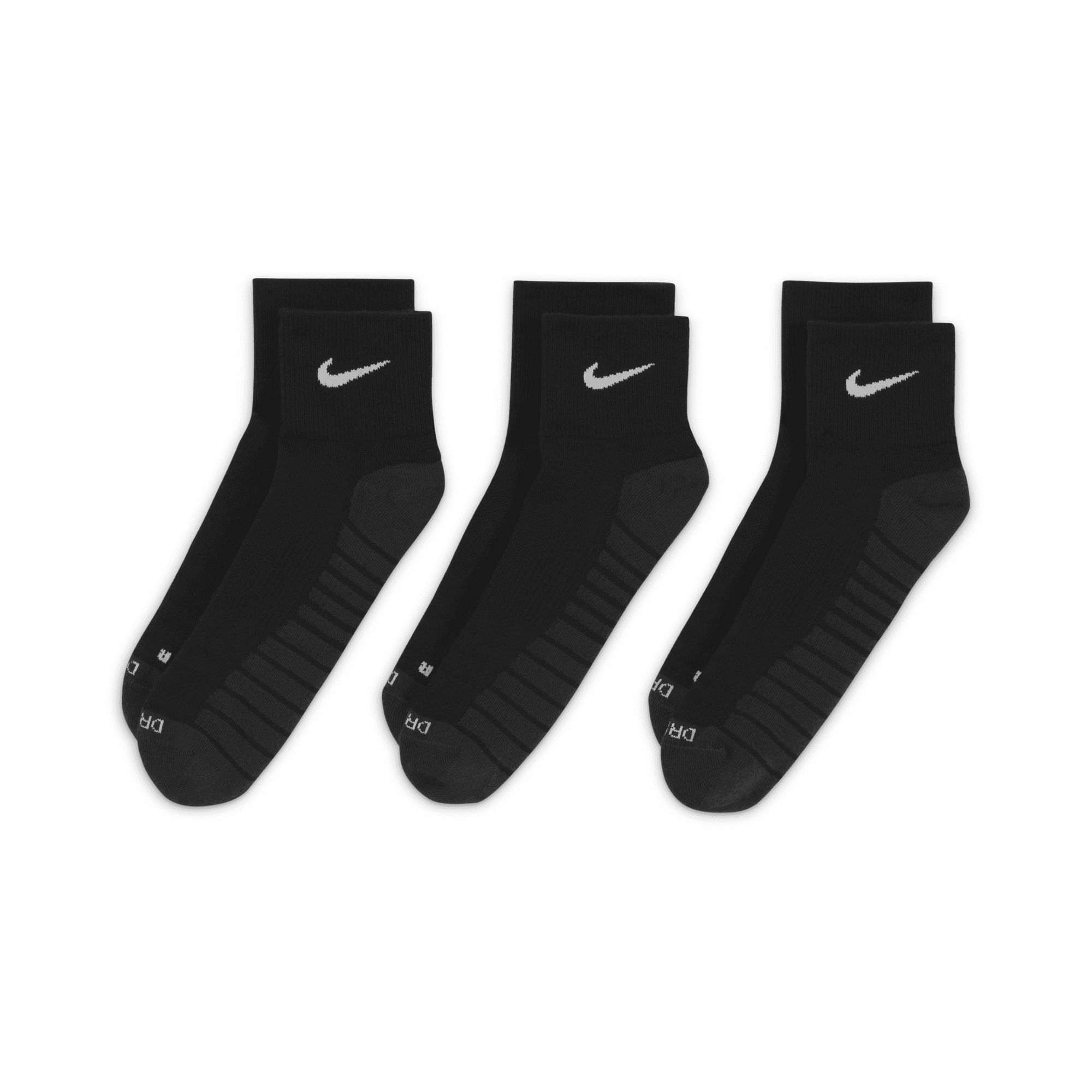 Shop Everyday Max Cushioned Training Ankle Socks (3 Pairs) | Nike KSA