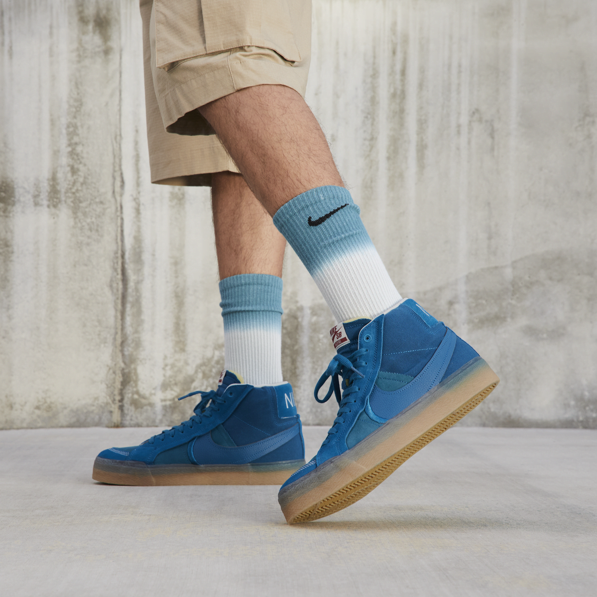 Shop SB Zoom Blazer Mid Premium Plus Skate Shoes Nike KSA