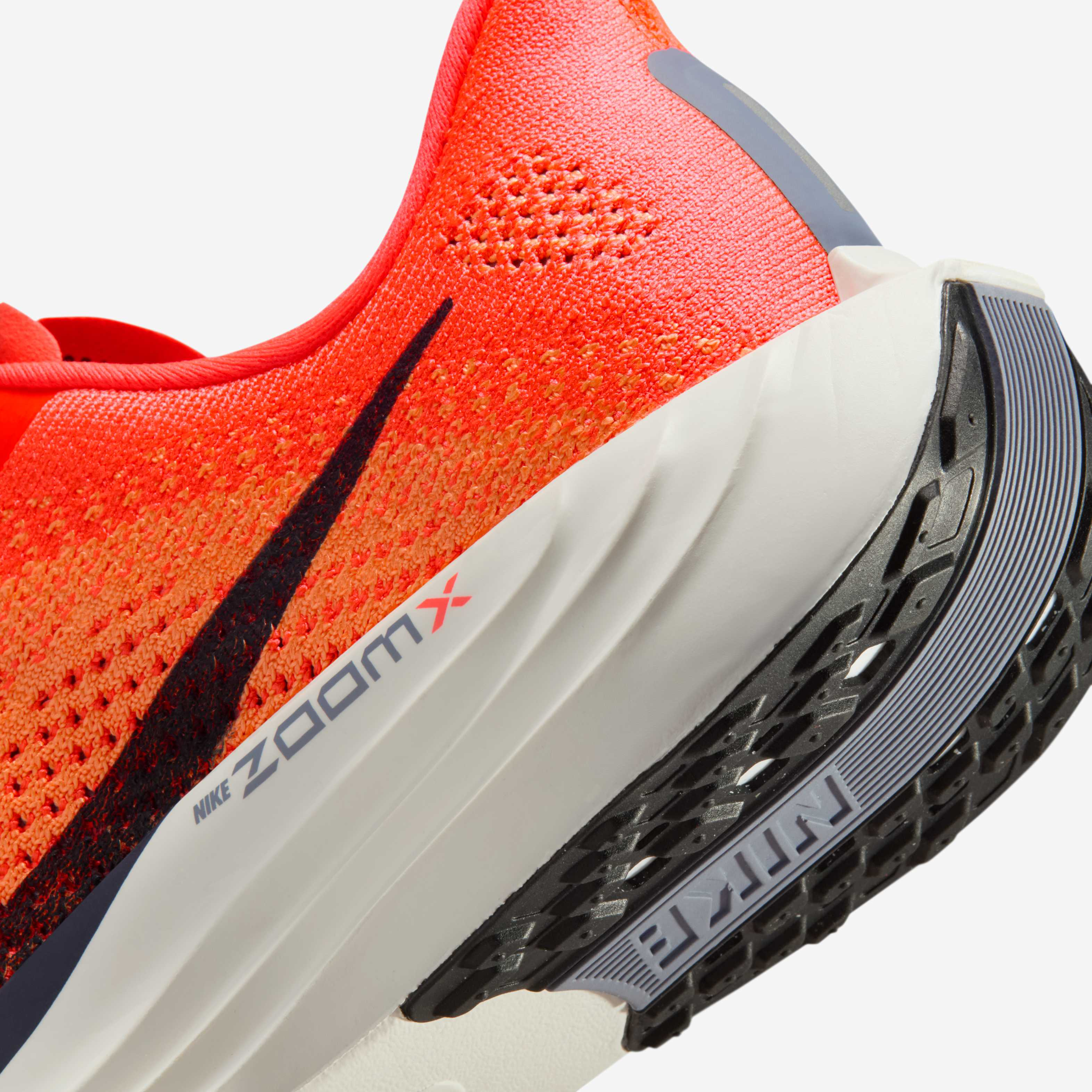 Nike Pegasus Plus image number 7