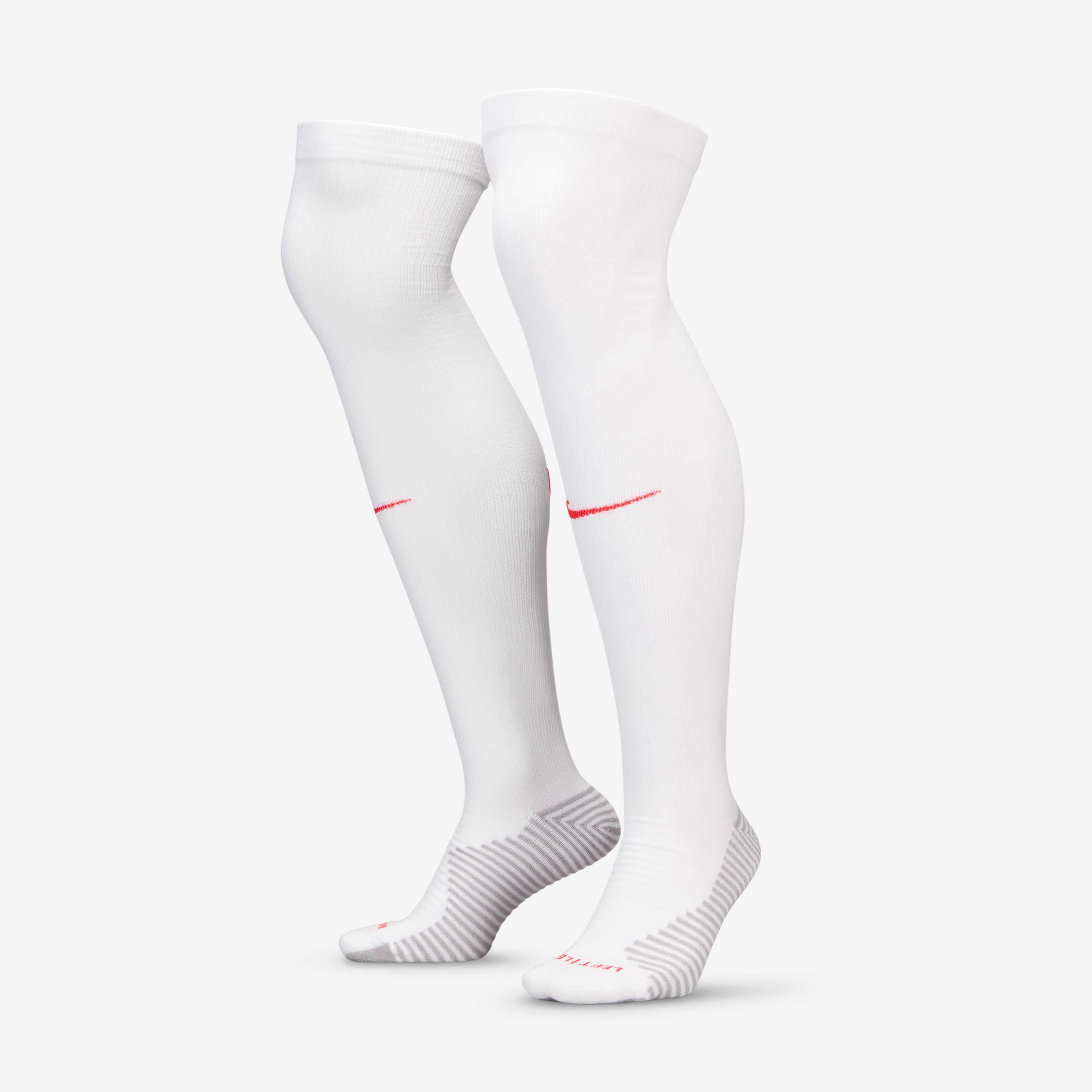 انجلترا سترايك الأساسي image number 0