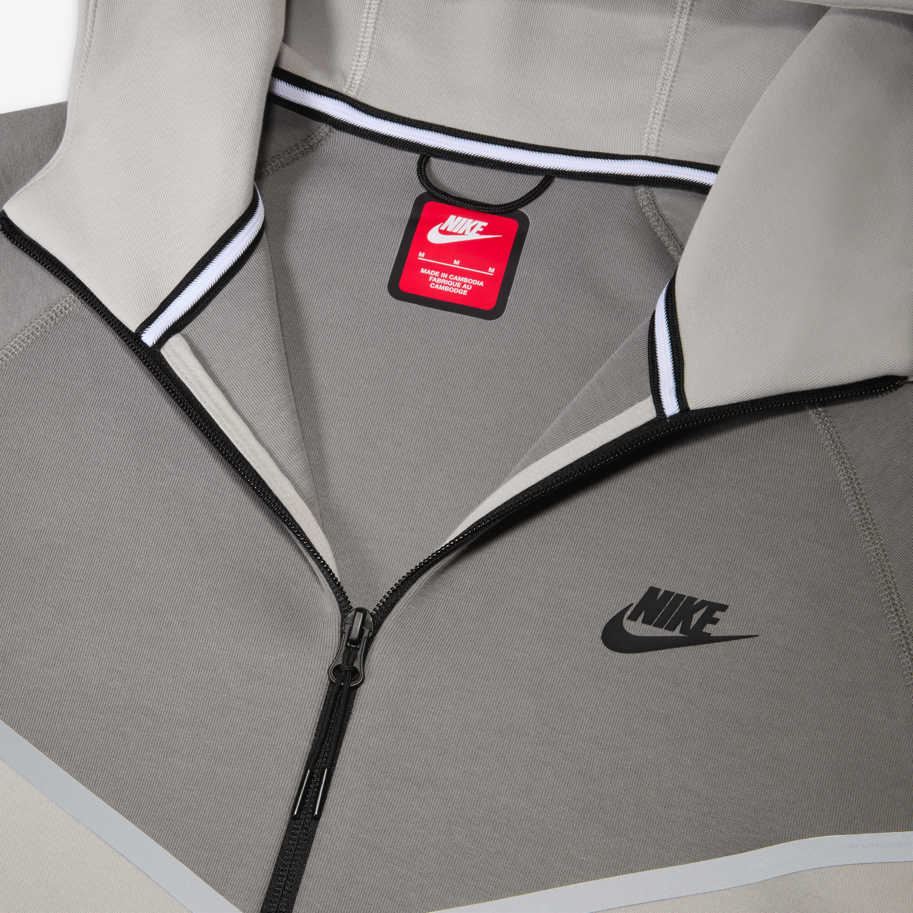 Nike Tech Windrunner image number 3