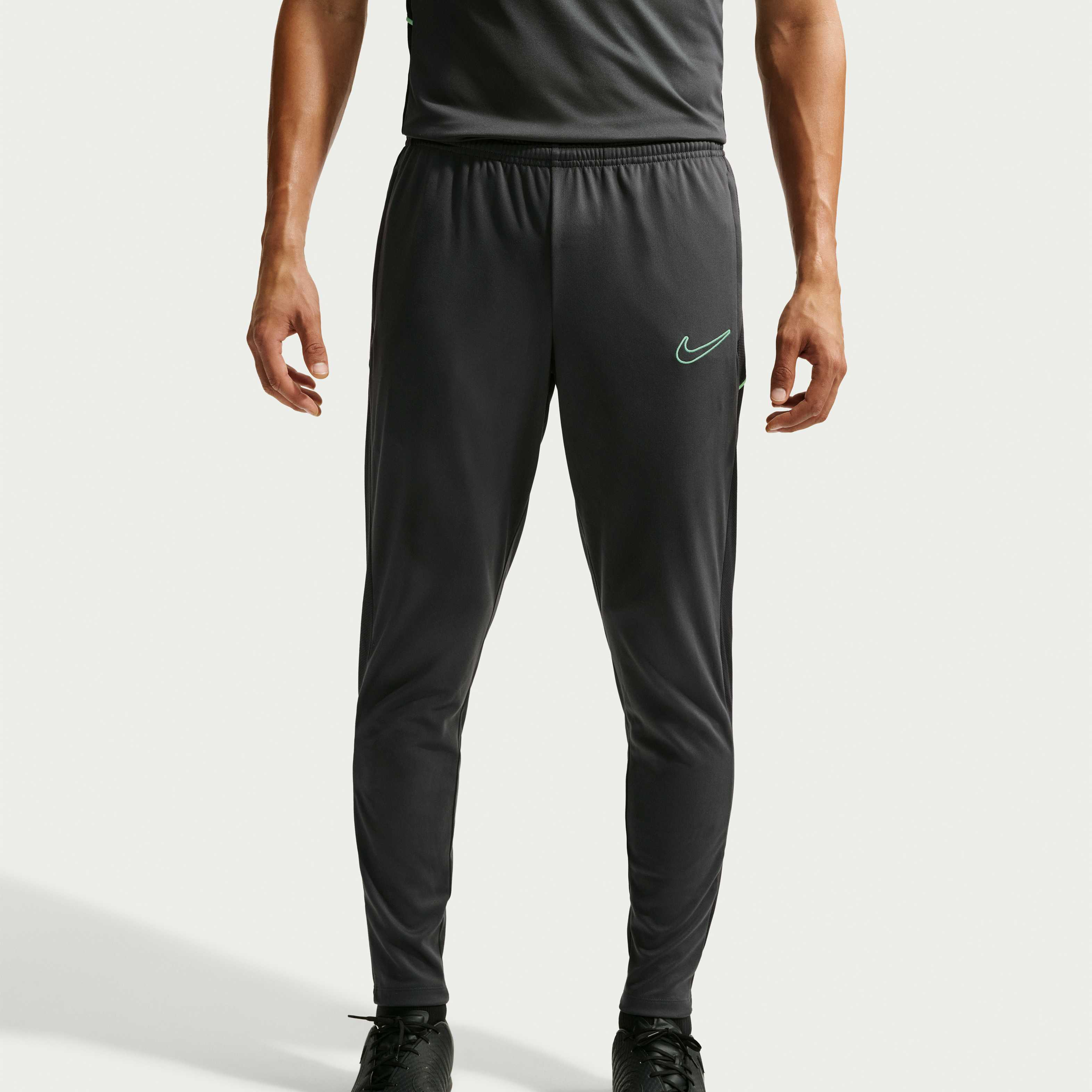 Nike Academy image number 4