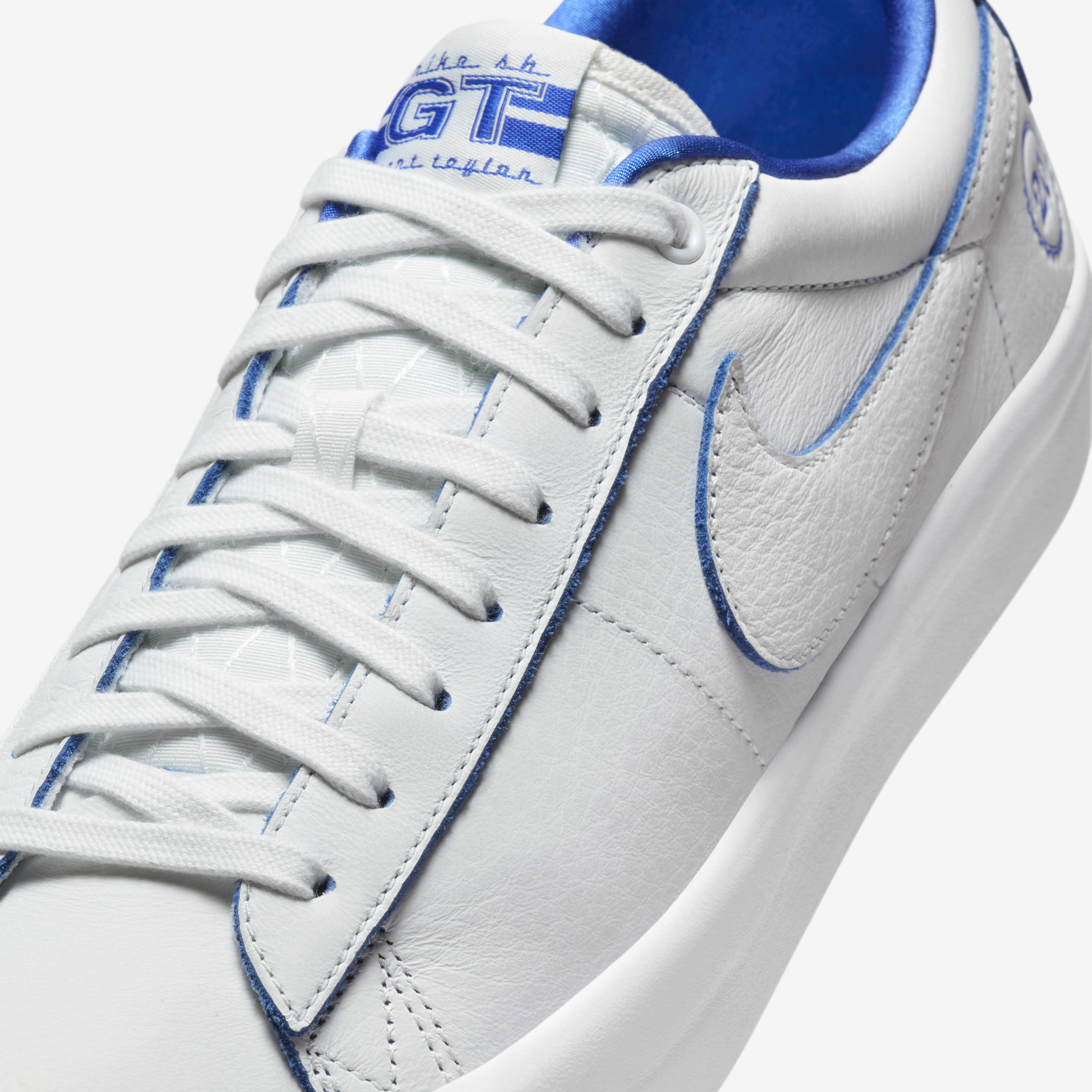Buy Nike SB Blazer Low Pro GT Premium Men s Shoes Nike Saudi Official
