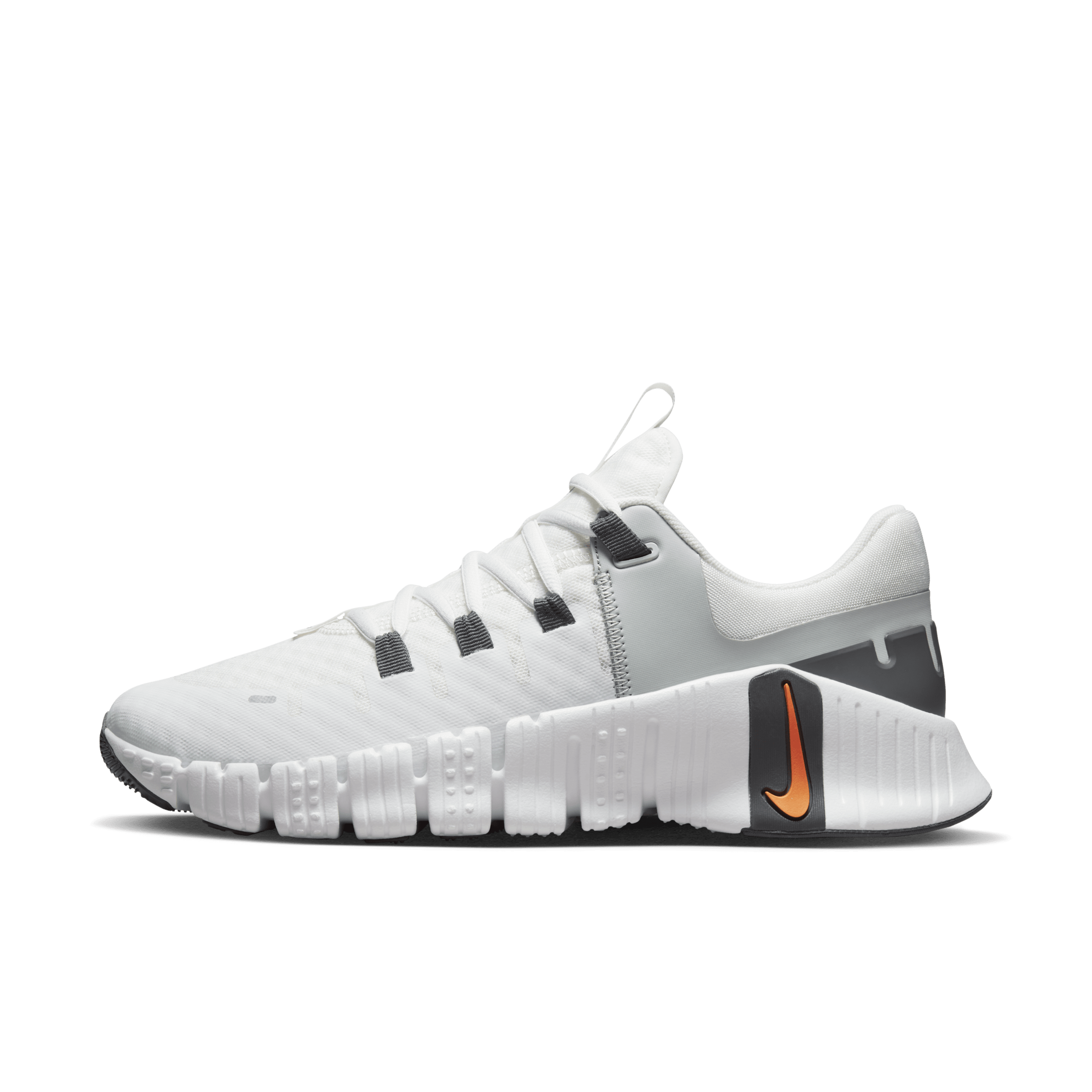Shop Free Metcon 5 Men s Workout Shoes Nike KSA