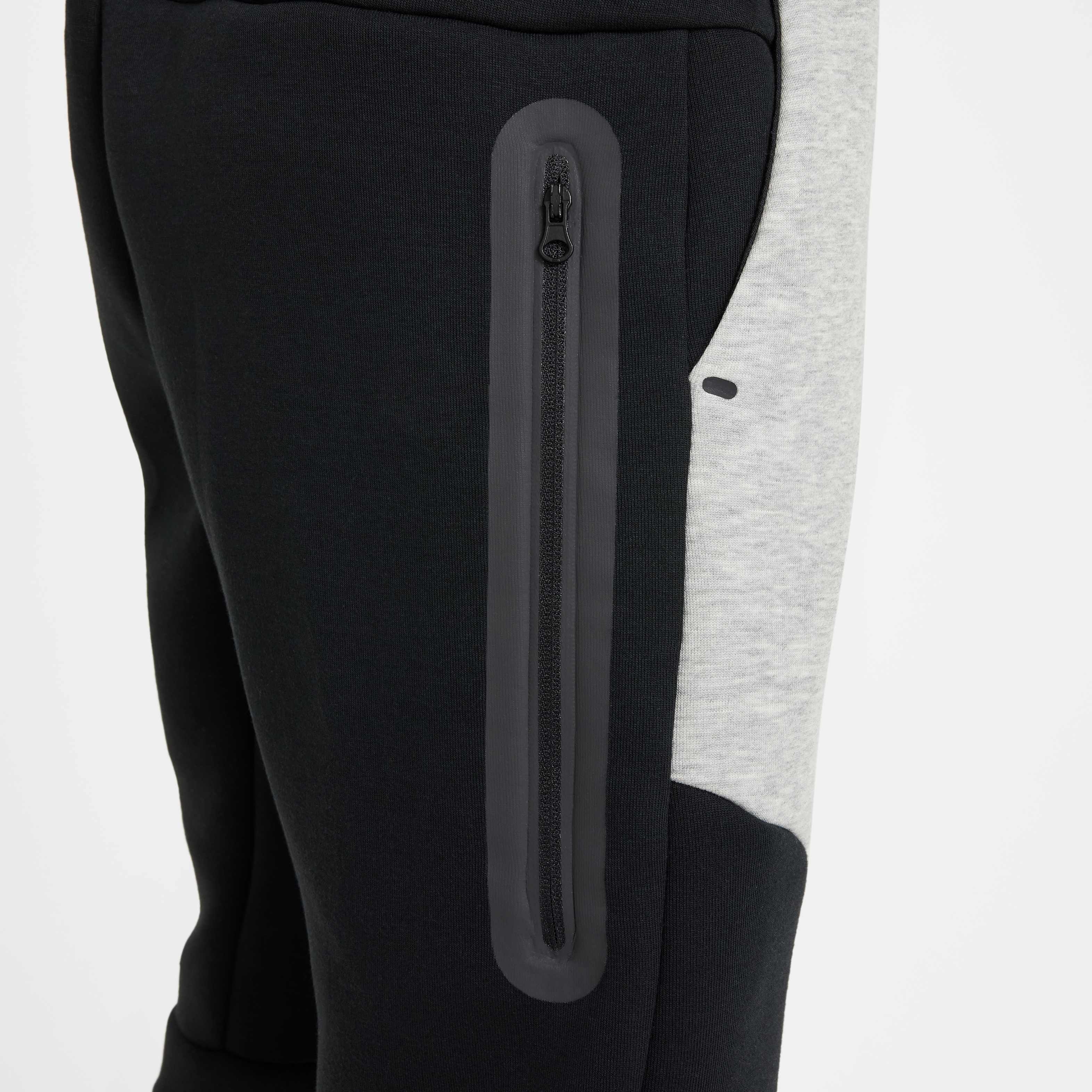 Nike Sportswear Tech Fleece image number 4