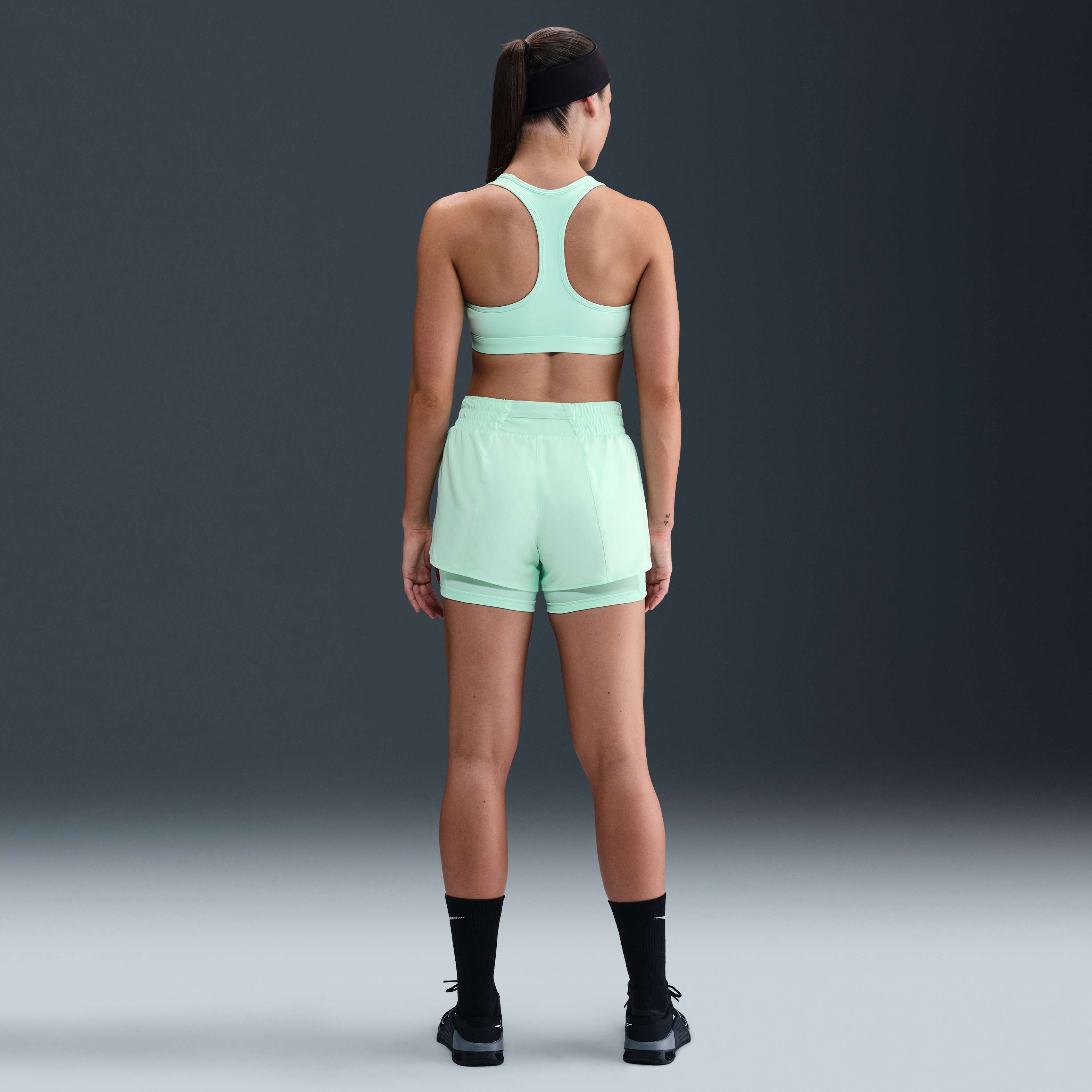 Nike Swoosh Medium-Support image number 4