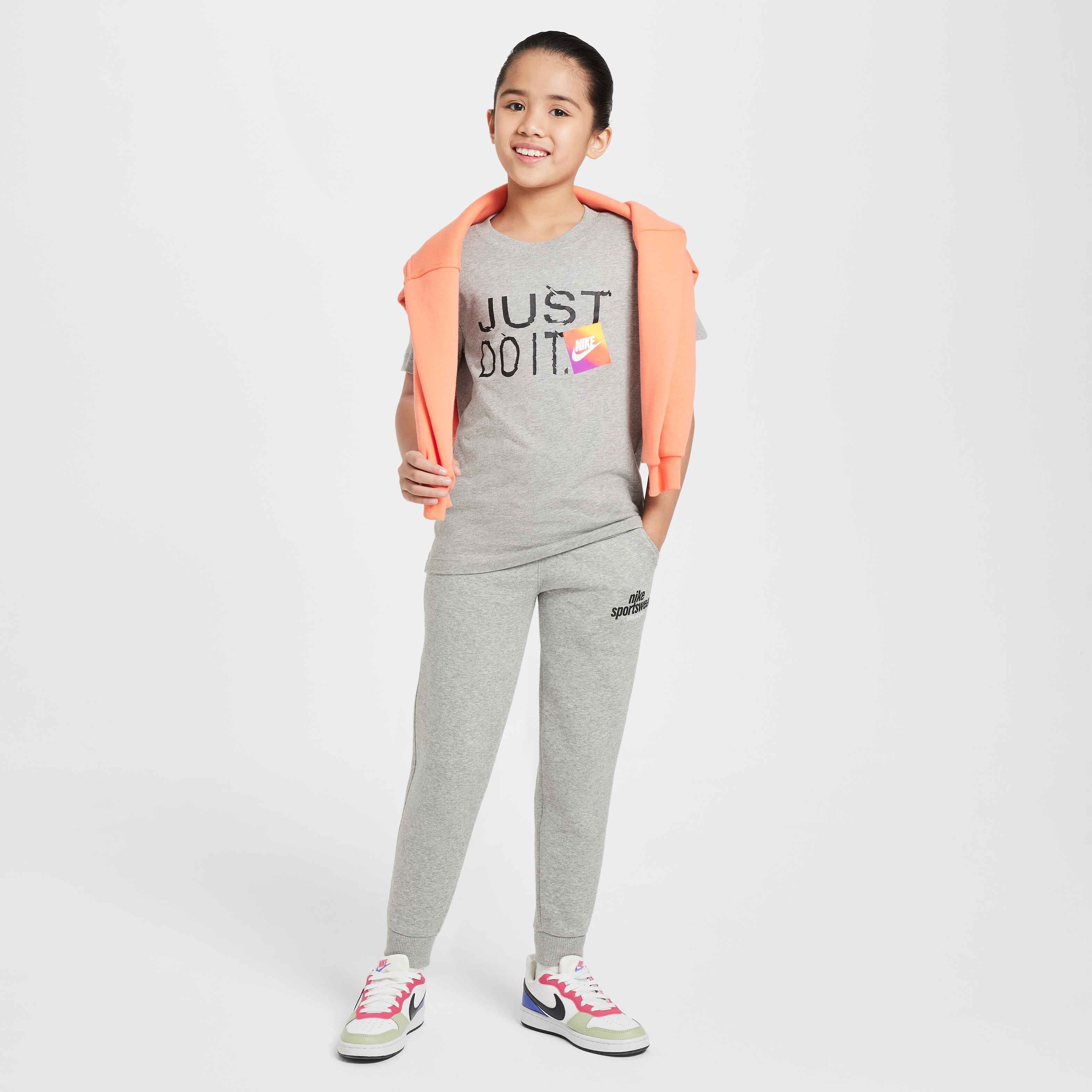 Nike Sportswear image number 4