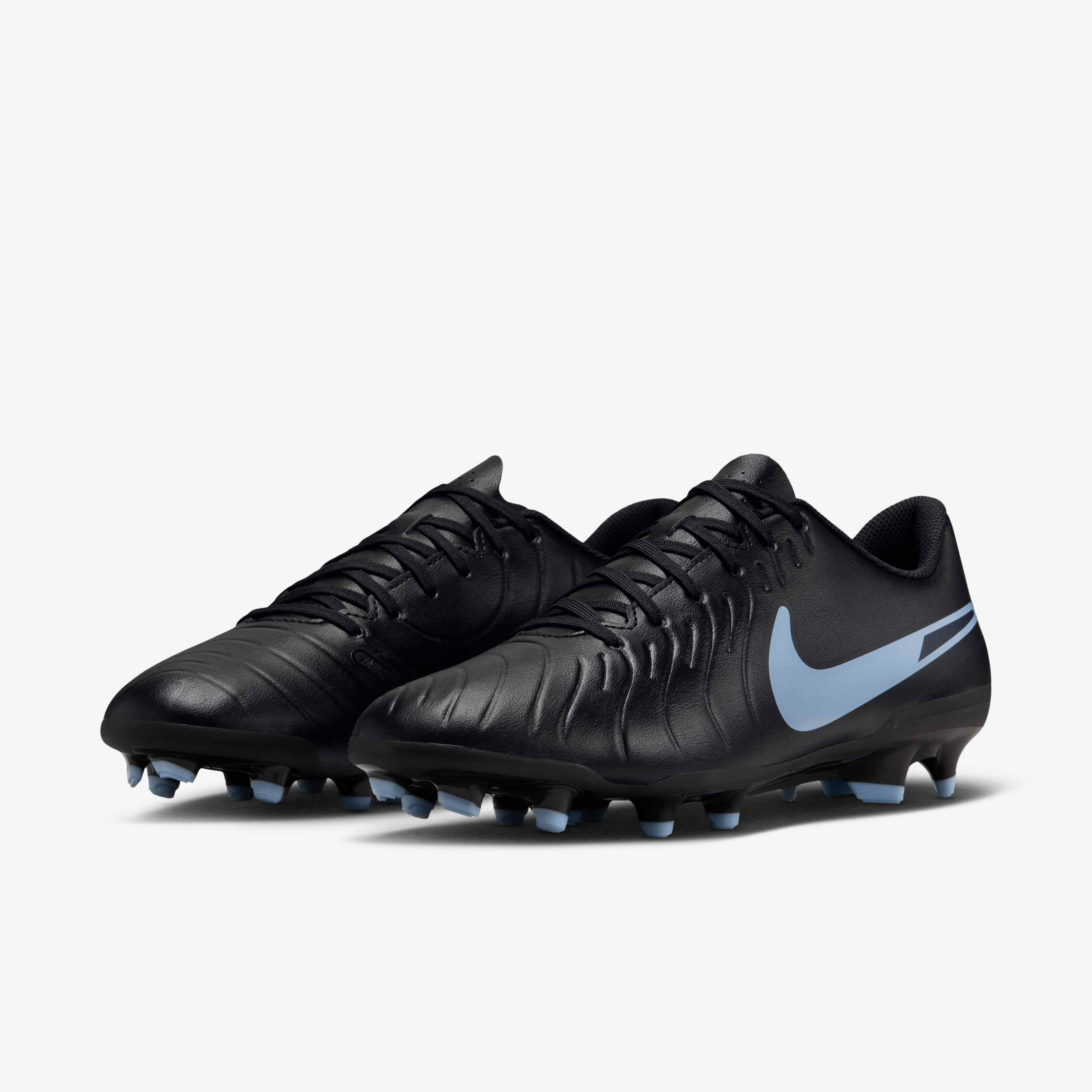 Nike Tiempo Legend 10 Club image number 4