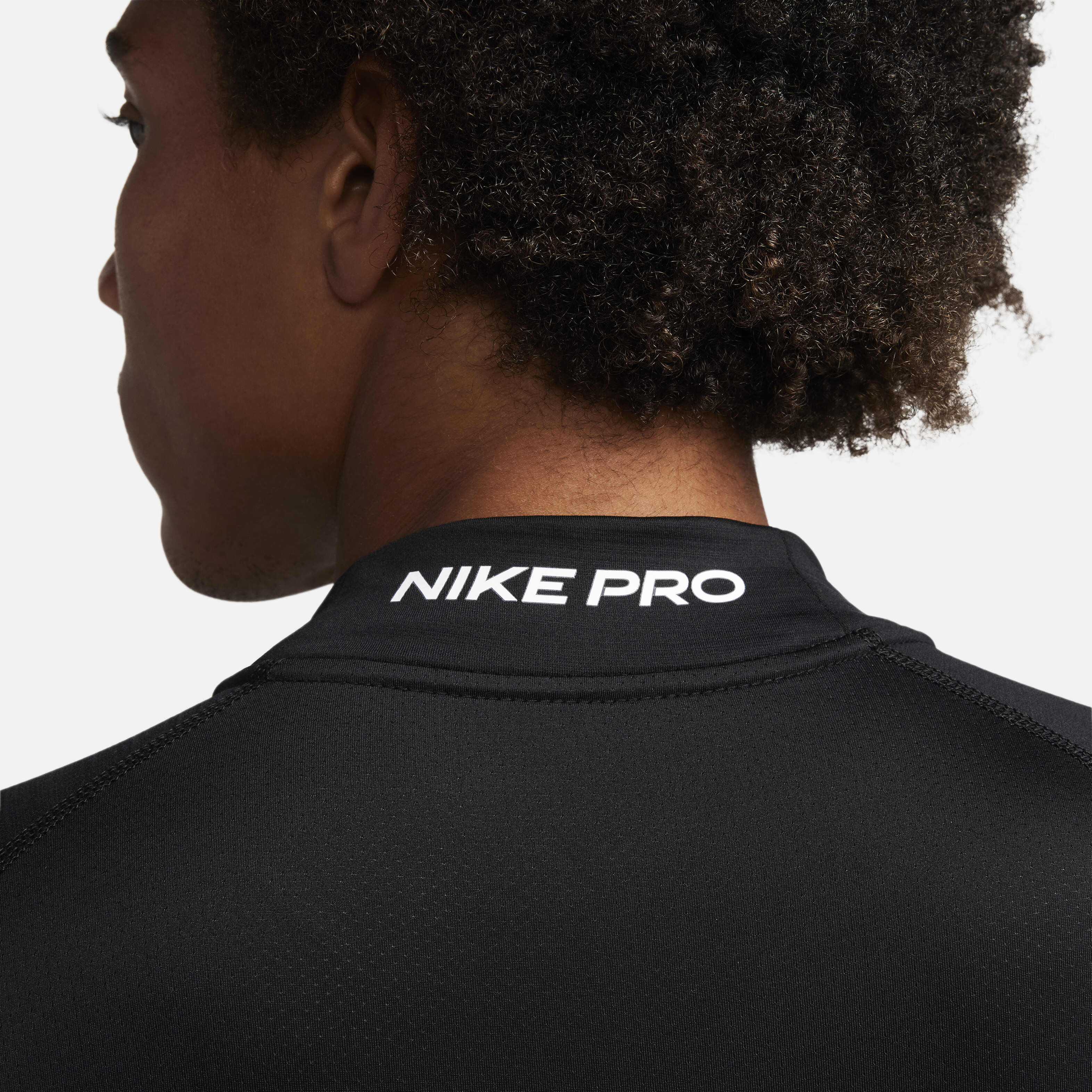 Nike Pro image number 3