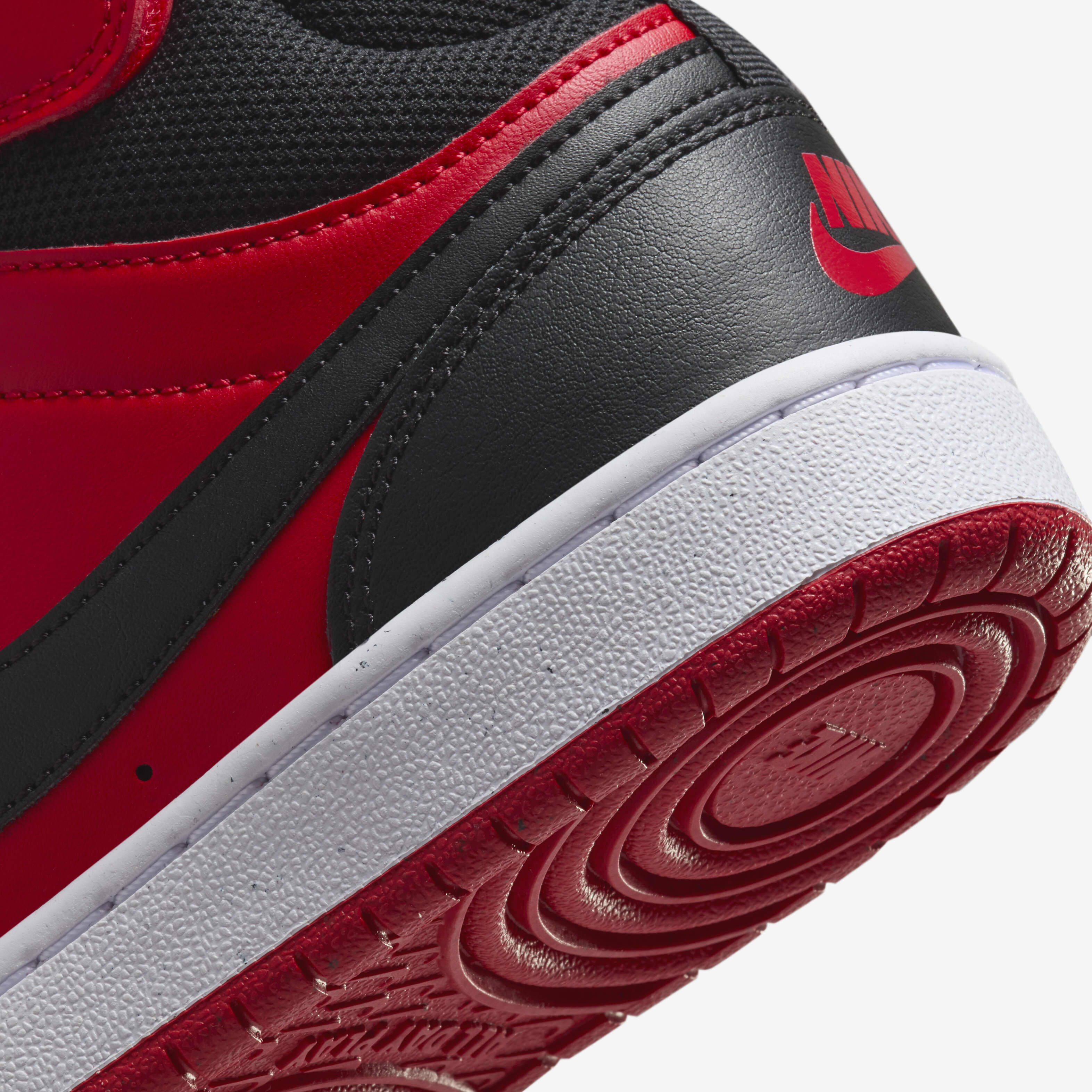 最新のデザイン Older 2 Mid Borough Court Nike Buy Kids' University - Shoes シューズ(男性用)
