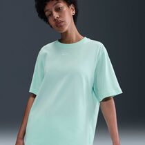 Nike Sportswear Essential