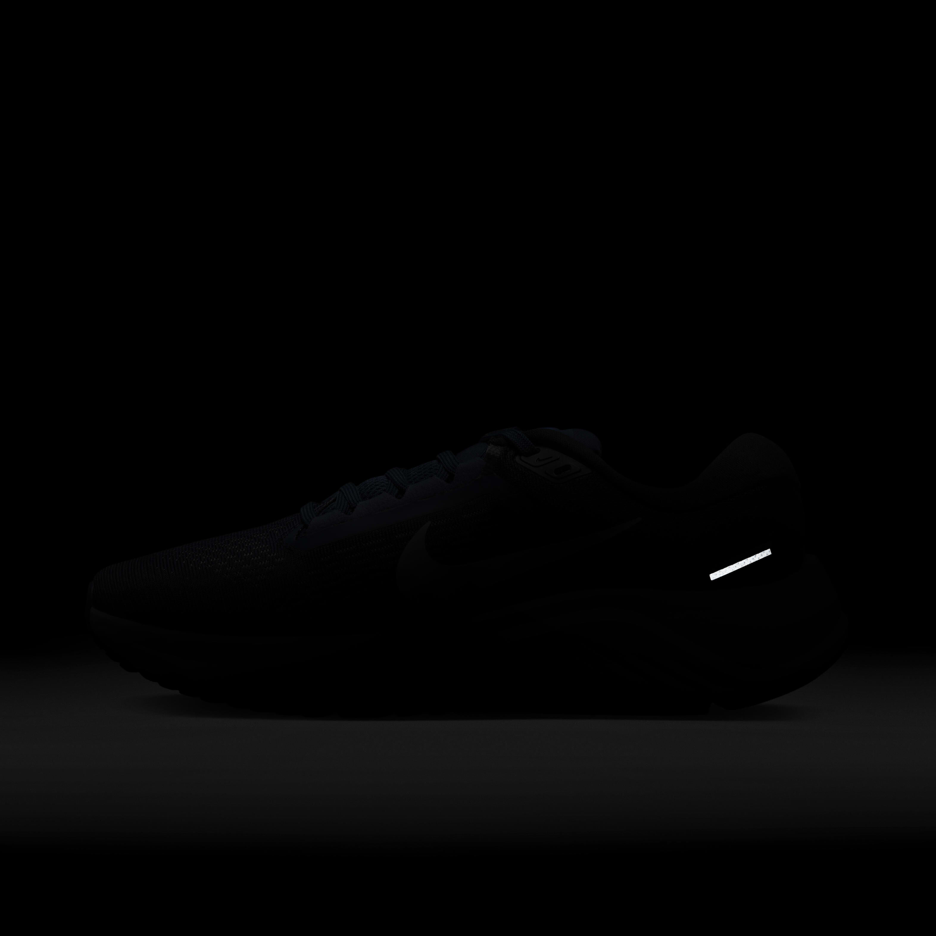 Nike Structure 24 image number 10