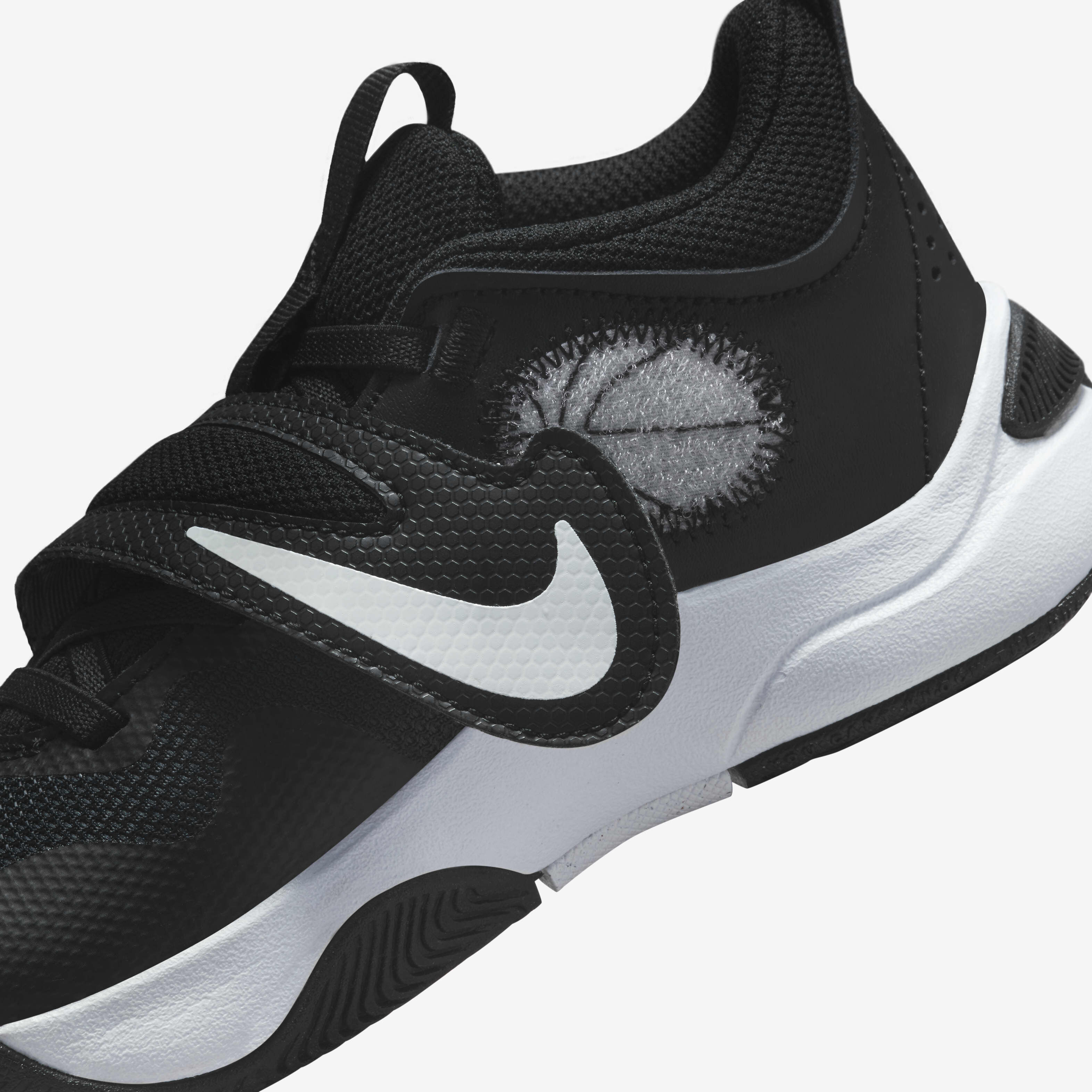 Nike d shoes price online