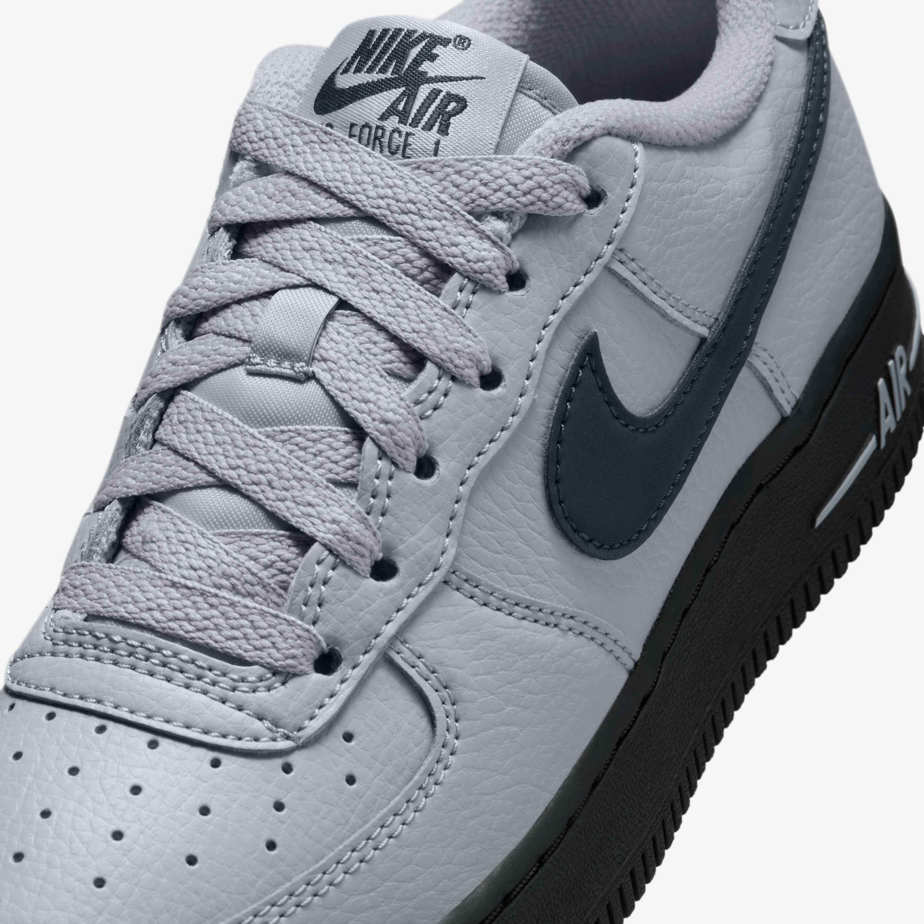 Nike Air Force 1 image number 7