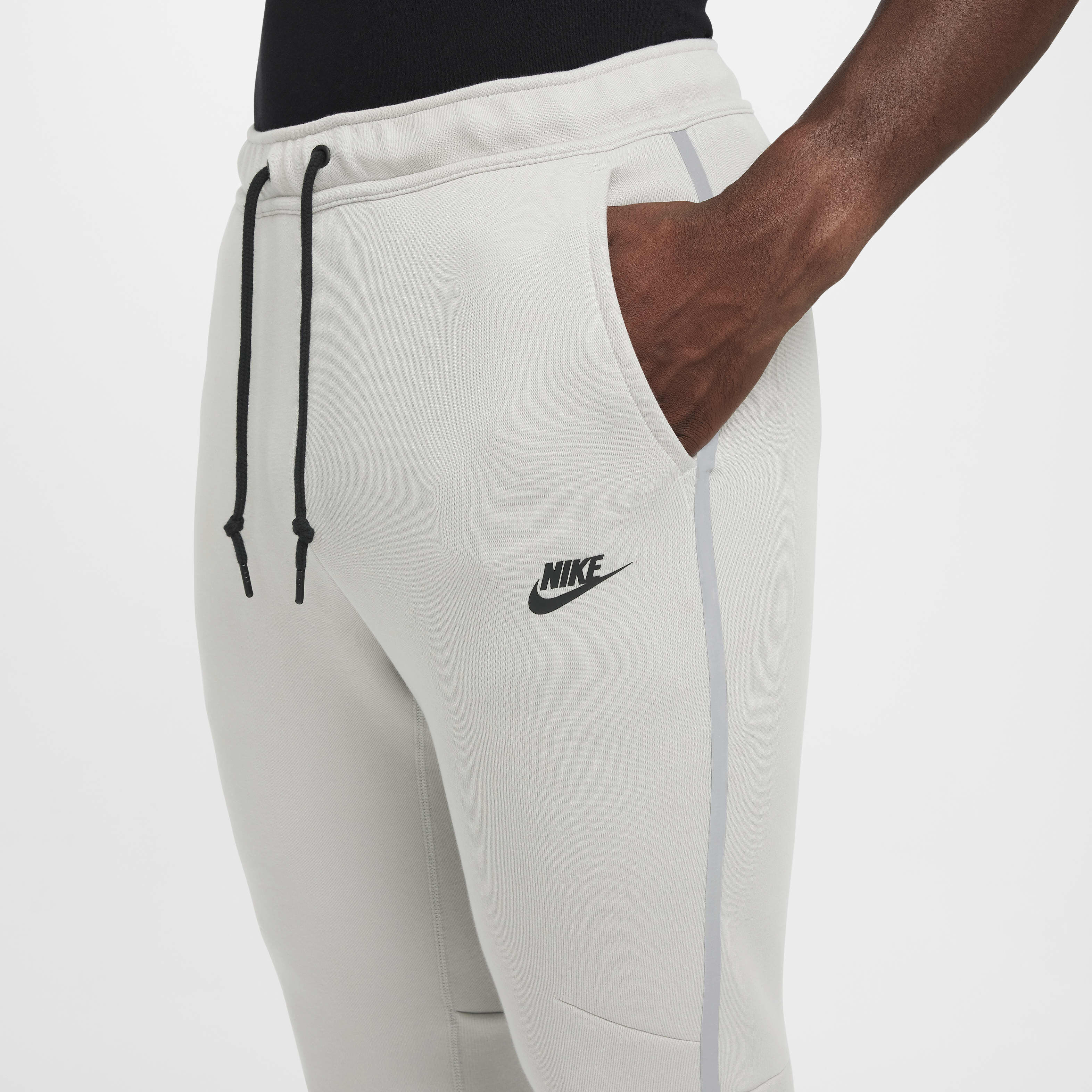 Nike tech fleece jogger light bone on sale