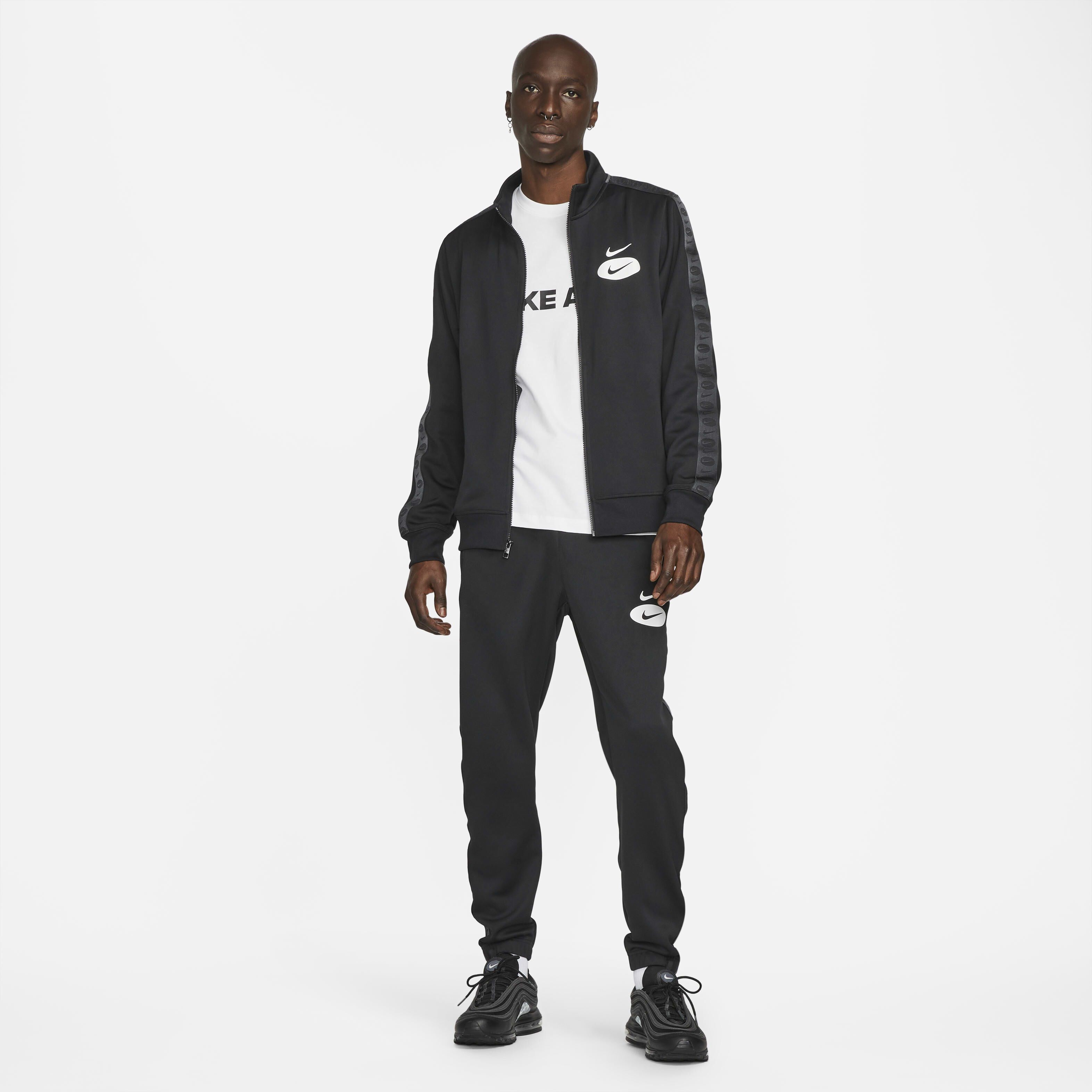 Nike Sportswear Swoosh League image number 4