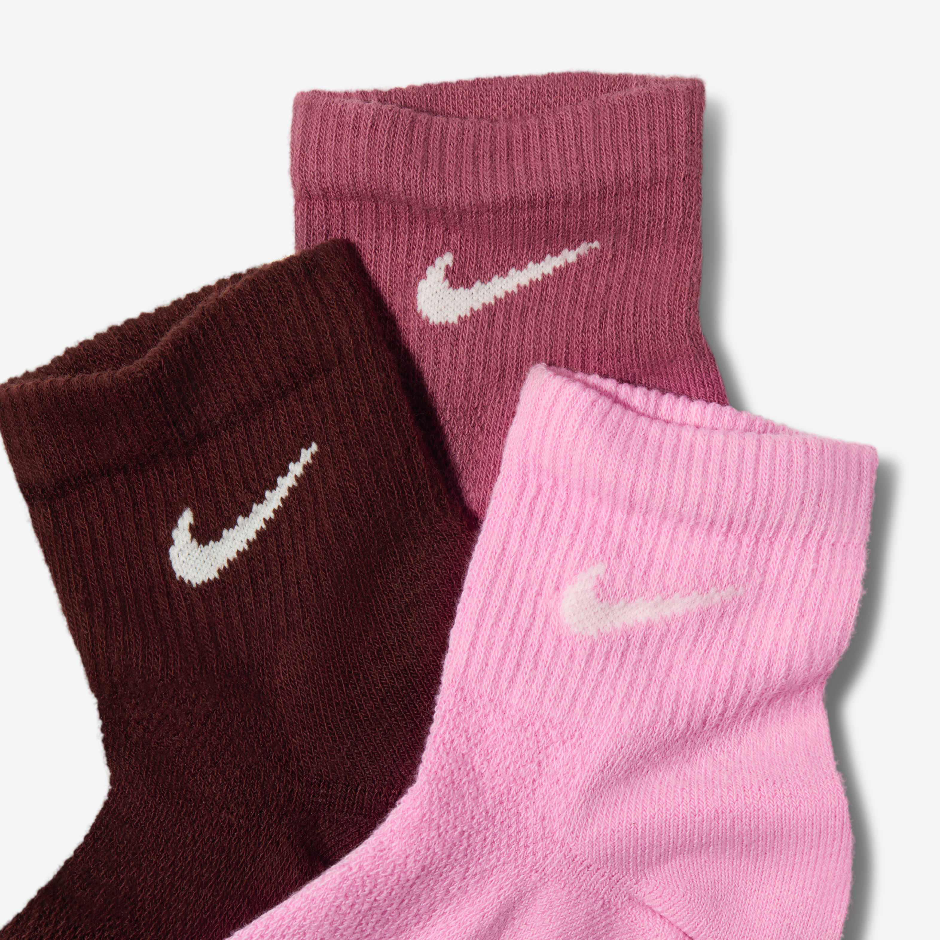 Nike Everyday Elevated image number 1