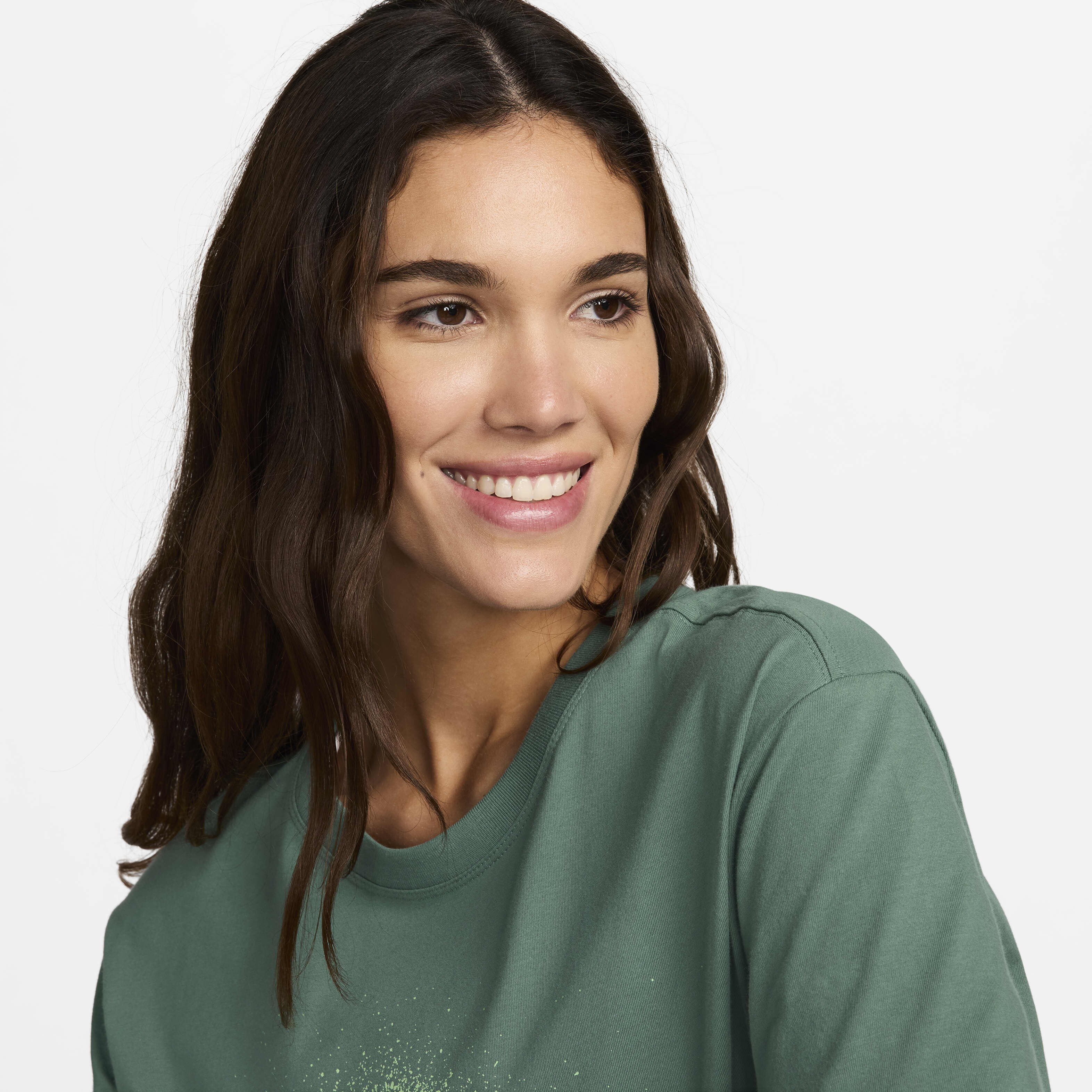 نايكي سبورتسوير image number 2