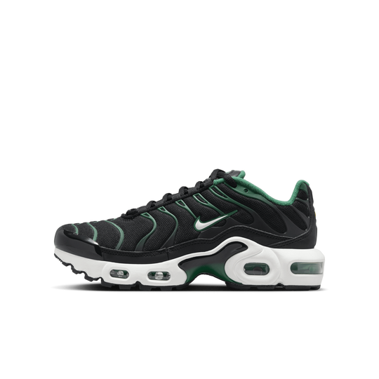 Air max plus black white electric green best sale