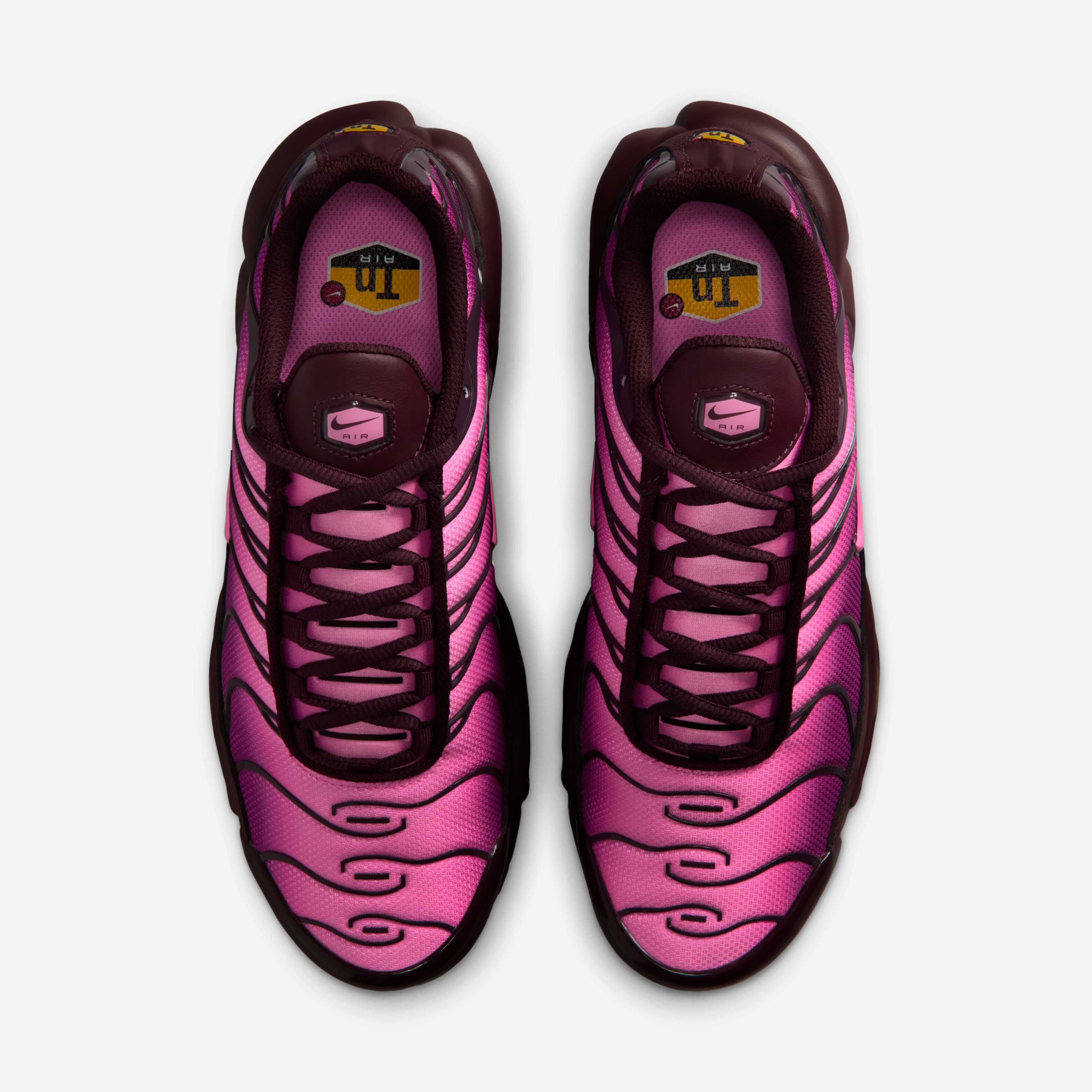 Nike Air Max Plus image number 3